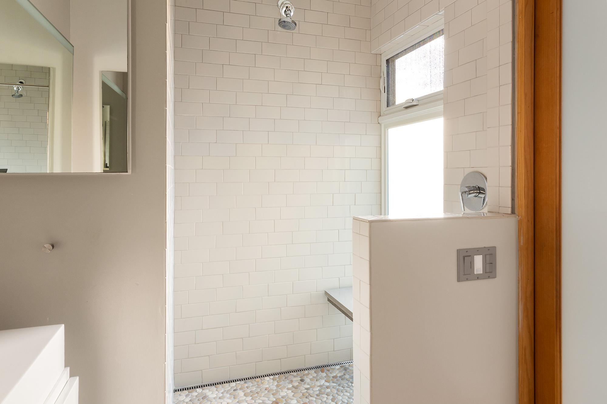 161 N Garden Street, Out of State, CA 93001