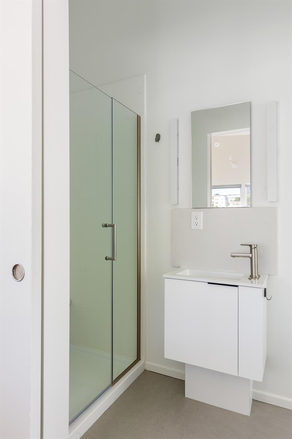 161 N Garden Street, Out of State, CA 93001