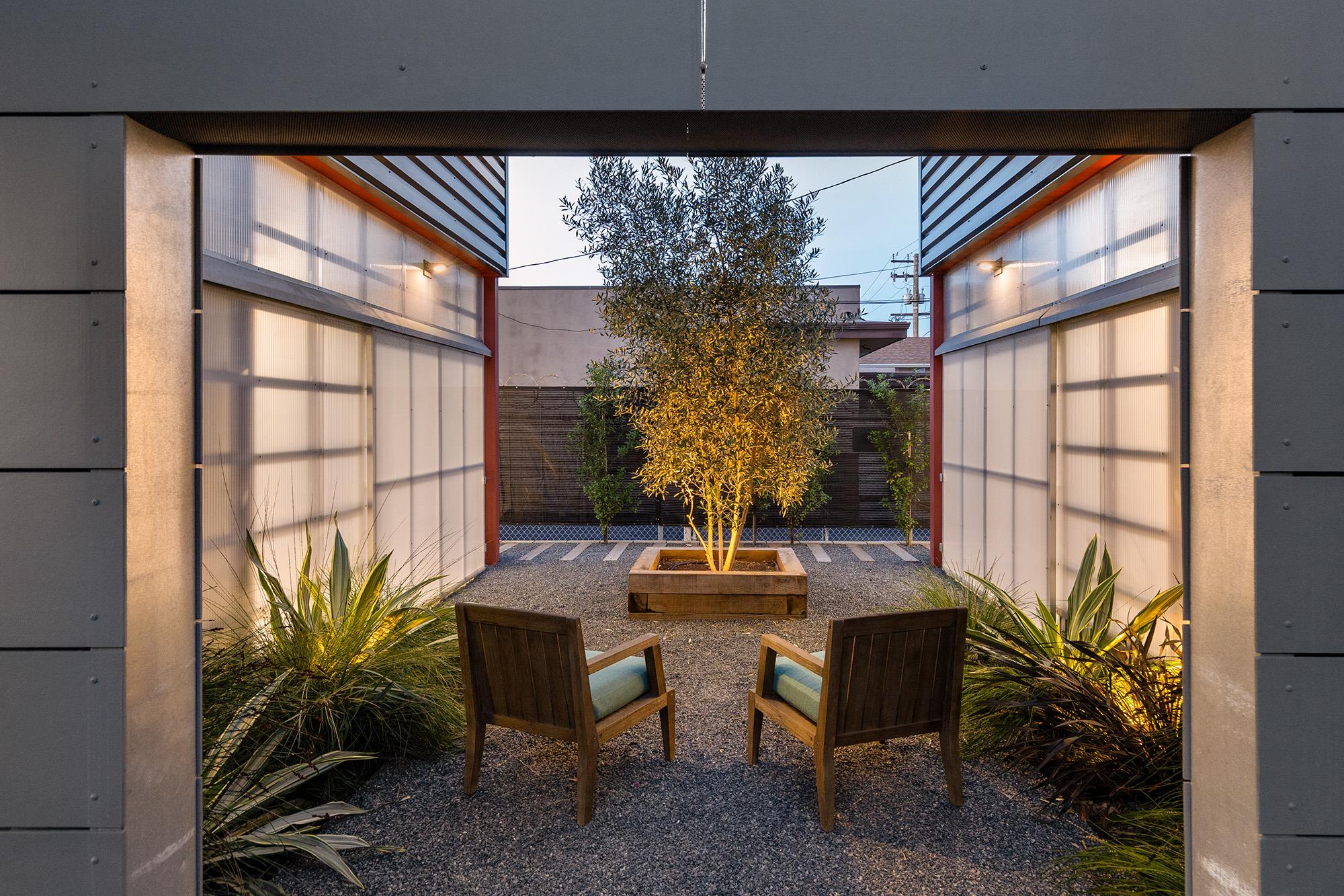 161 N Garden Street, Out of State, CA 93001