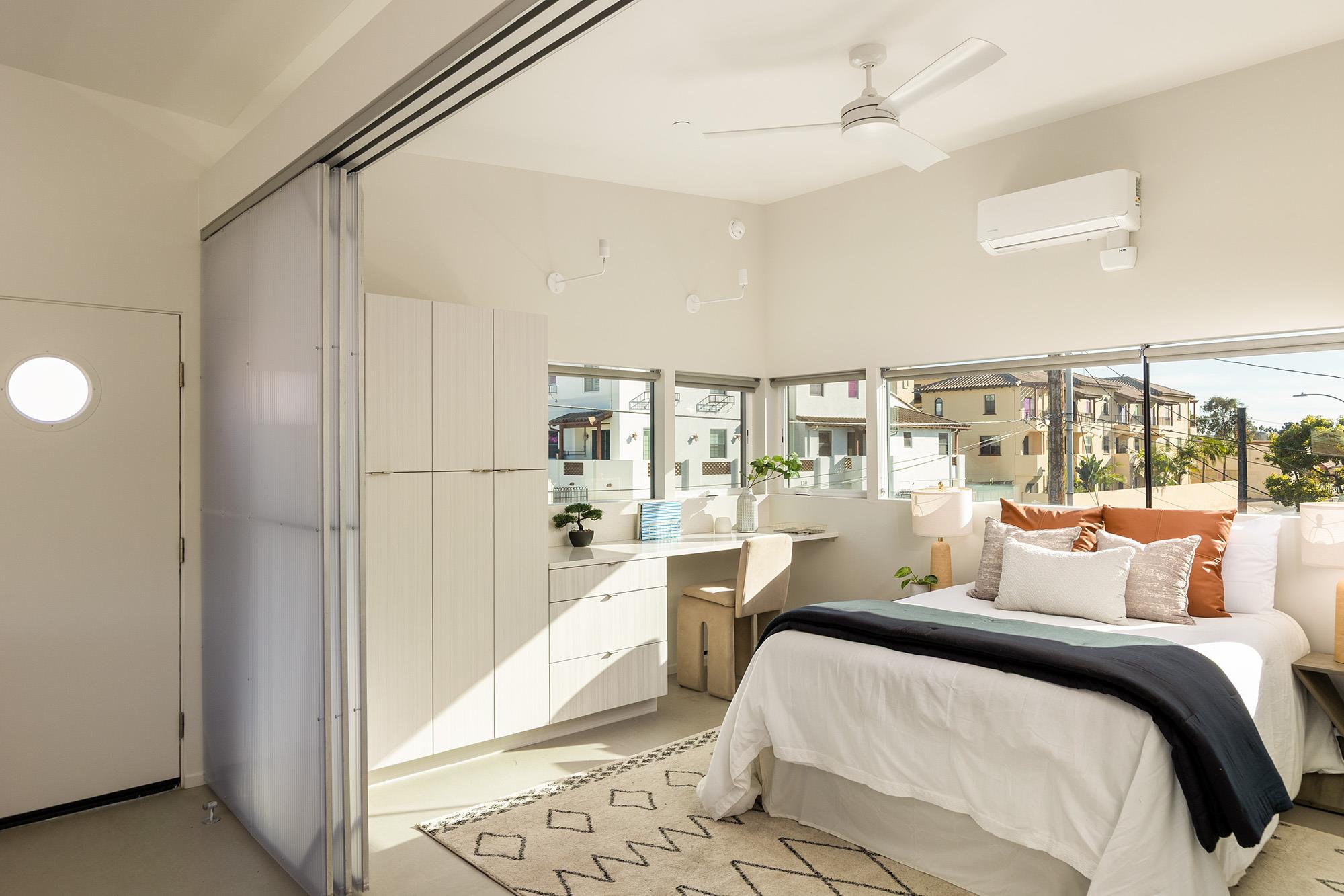 161 N Garden Street, Out of State, CA 93001