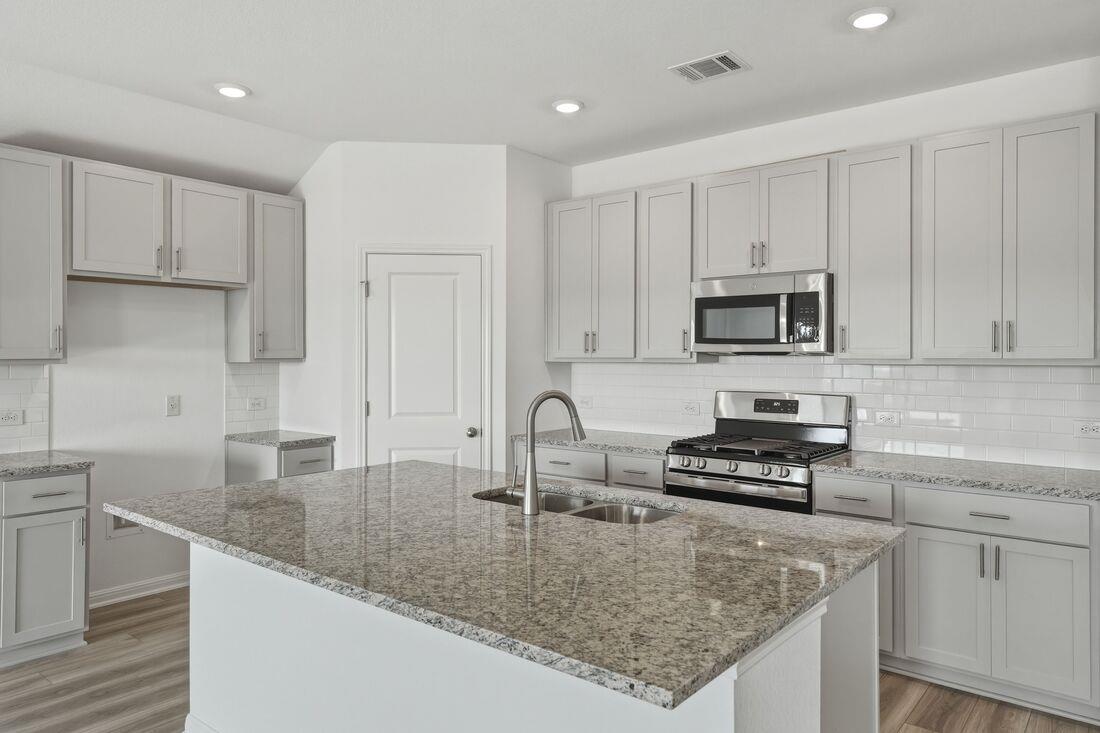 14005 Axel Johanson Dr, Del Valle, TX 78617