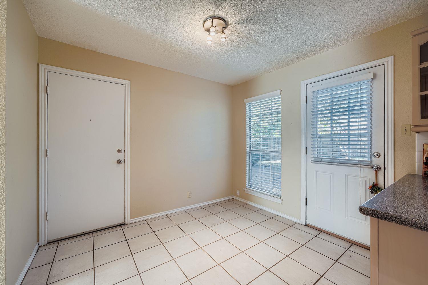 2812 Little Elm Trl, Cedar Park, TX 78613