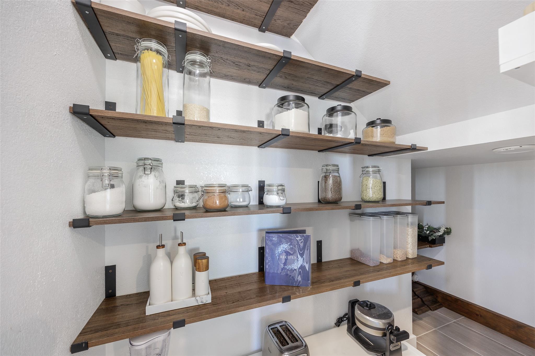 322 Furlong Dr, Georgetown, TX 78626