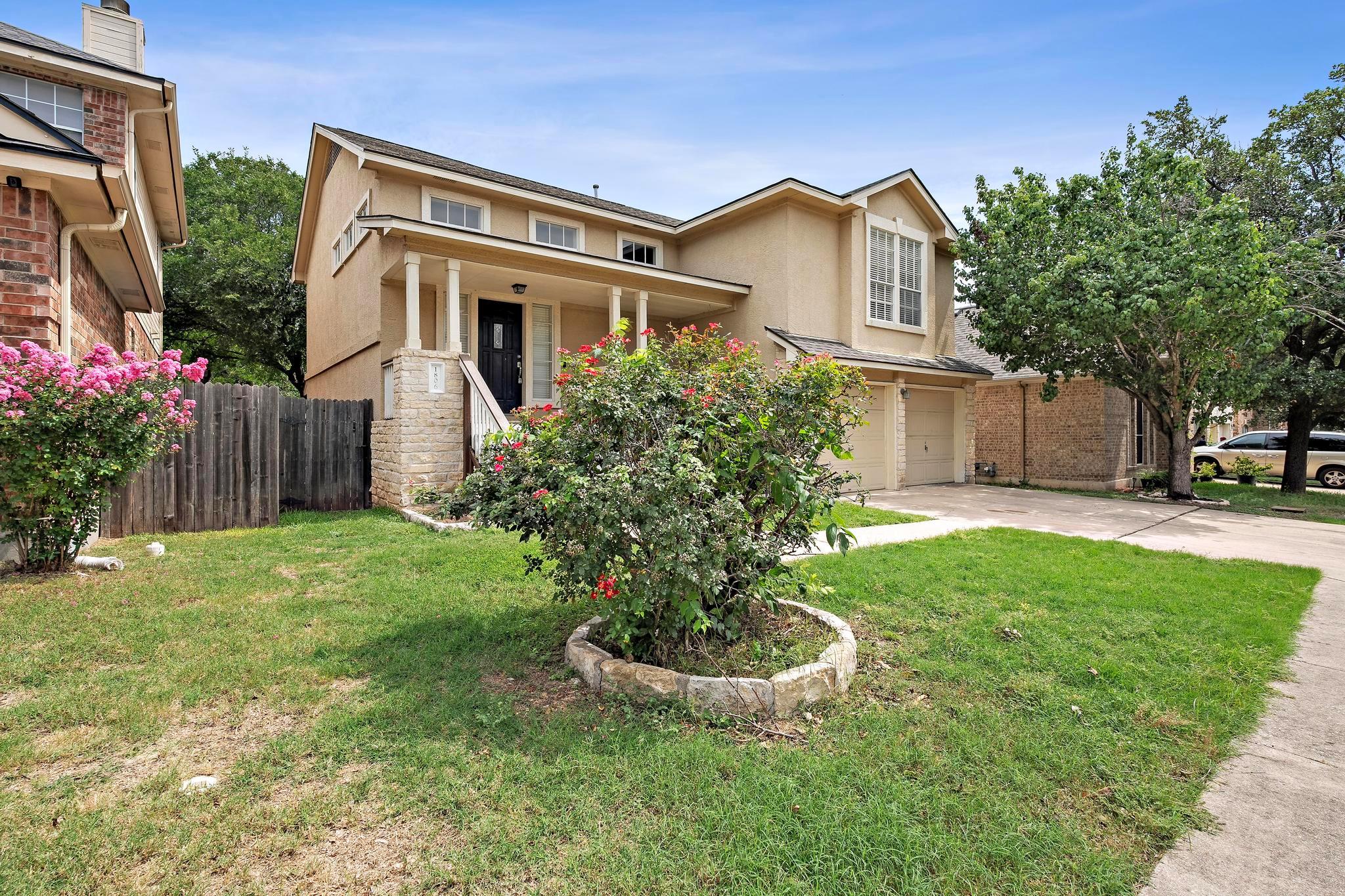 1806 Rosenborough Ln N, Round Rock, TX 78665