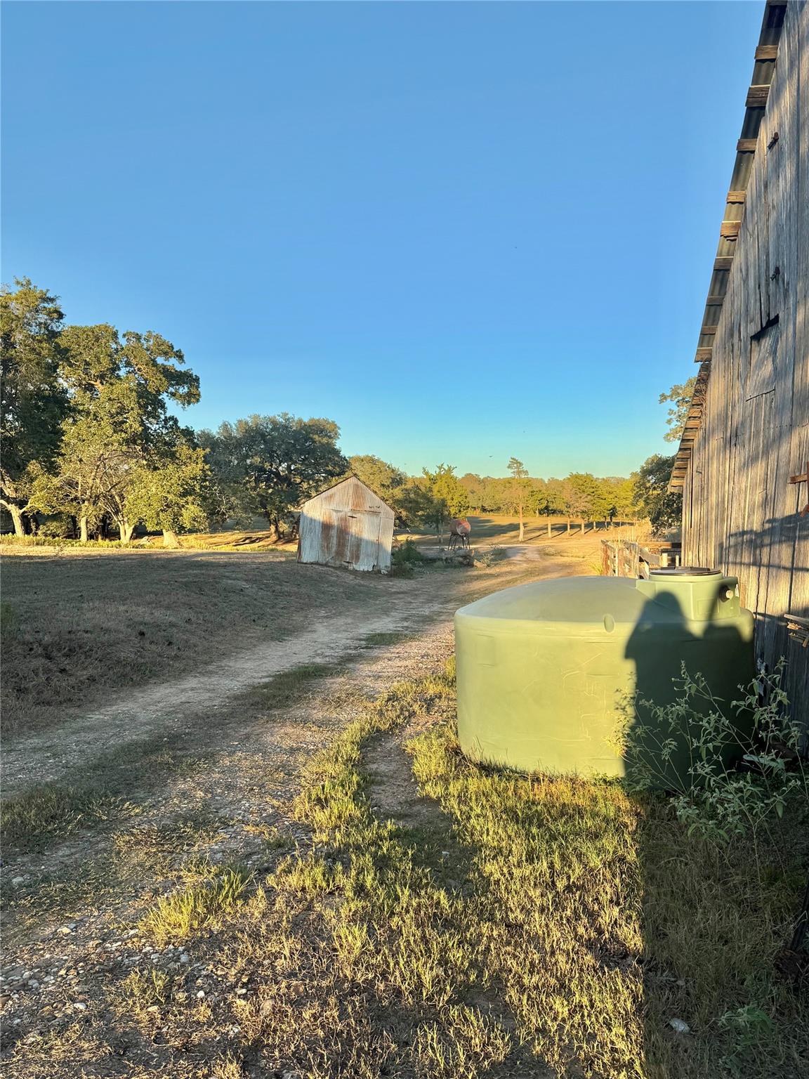 2636 E FM 532, Schulenburg, TX 78956