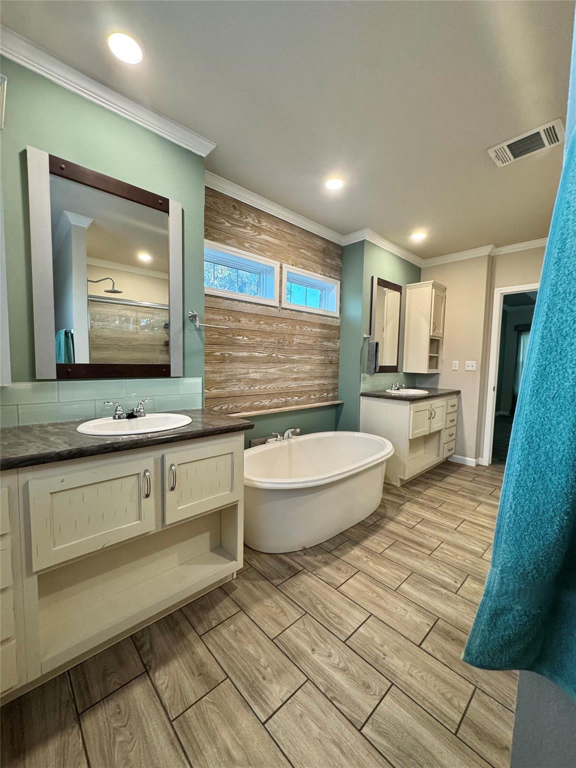 2636 E FM 532, Schulenburg, TX 78956