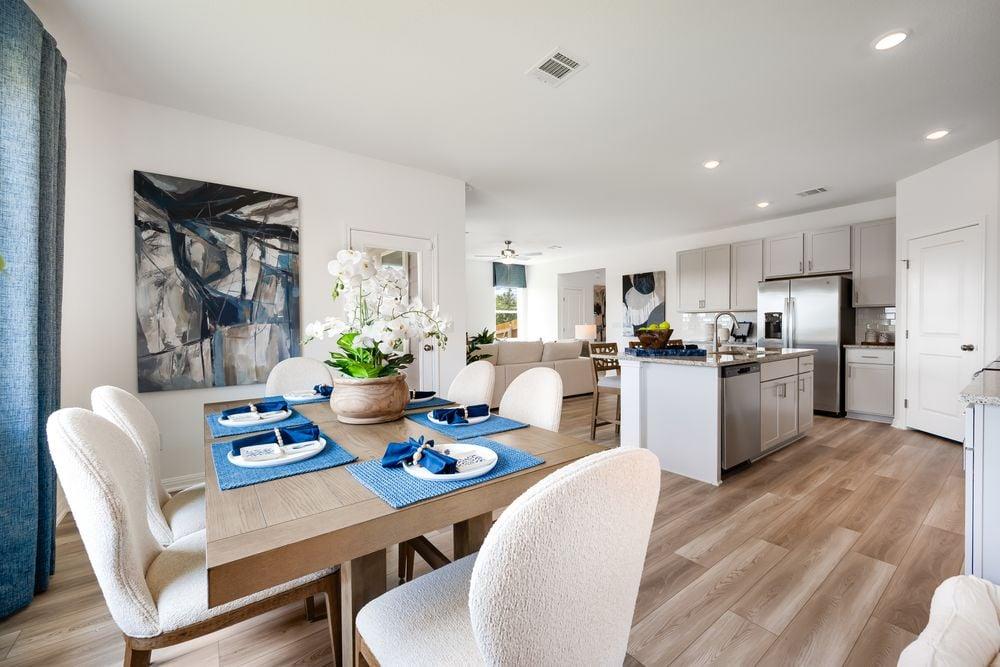 127 Mad Pupper Dr, Buda, TX 78610