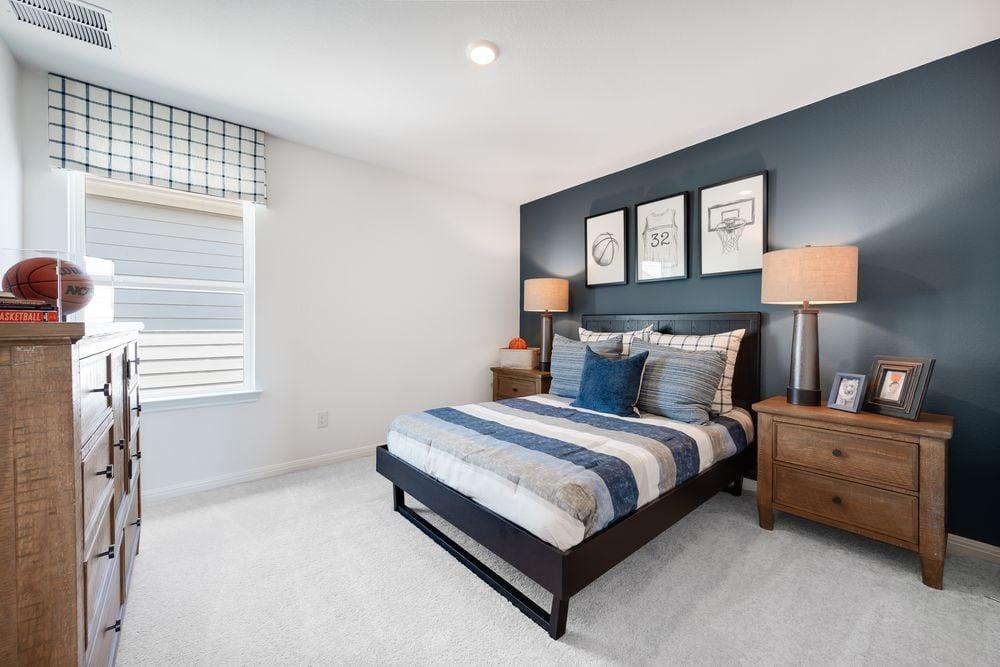 127 Mad Pupper Dr, Buda, TX 78610