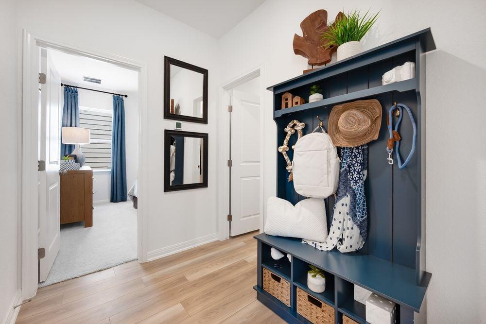 127 Mad Pupper Dr, Buda, TX 78610