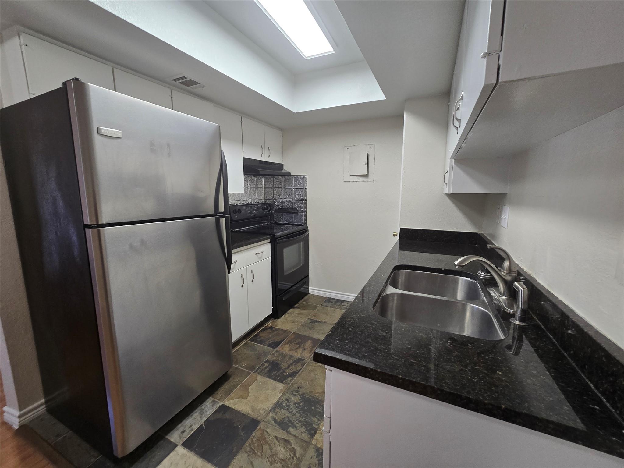 2600 Penny Ln # 212, Austin, TX 78757