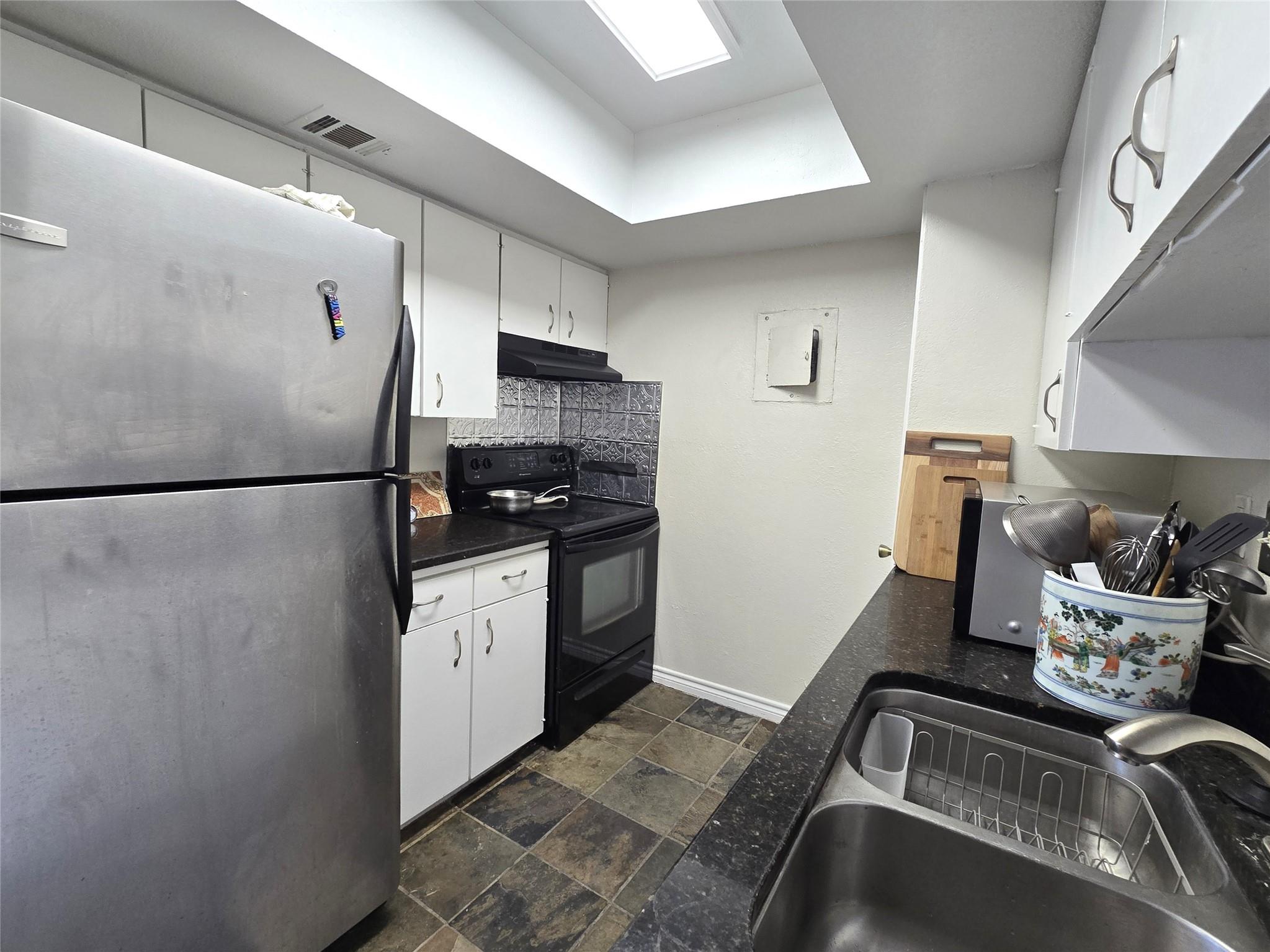 2600 Penny Ln # 212, Austin, TX 78757