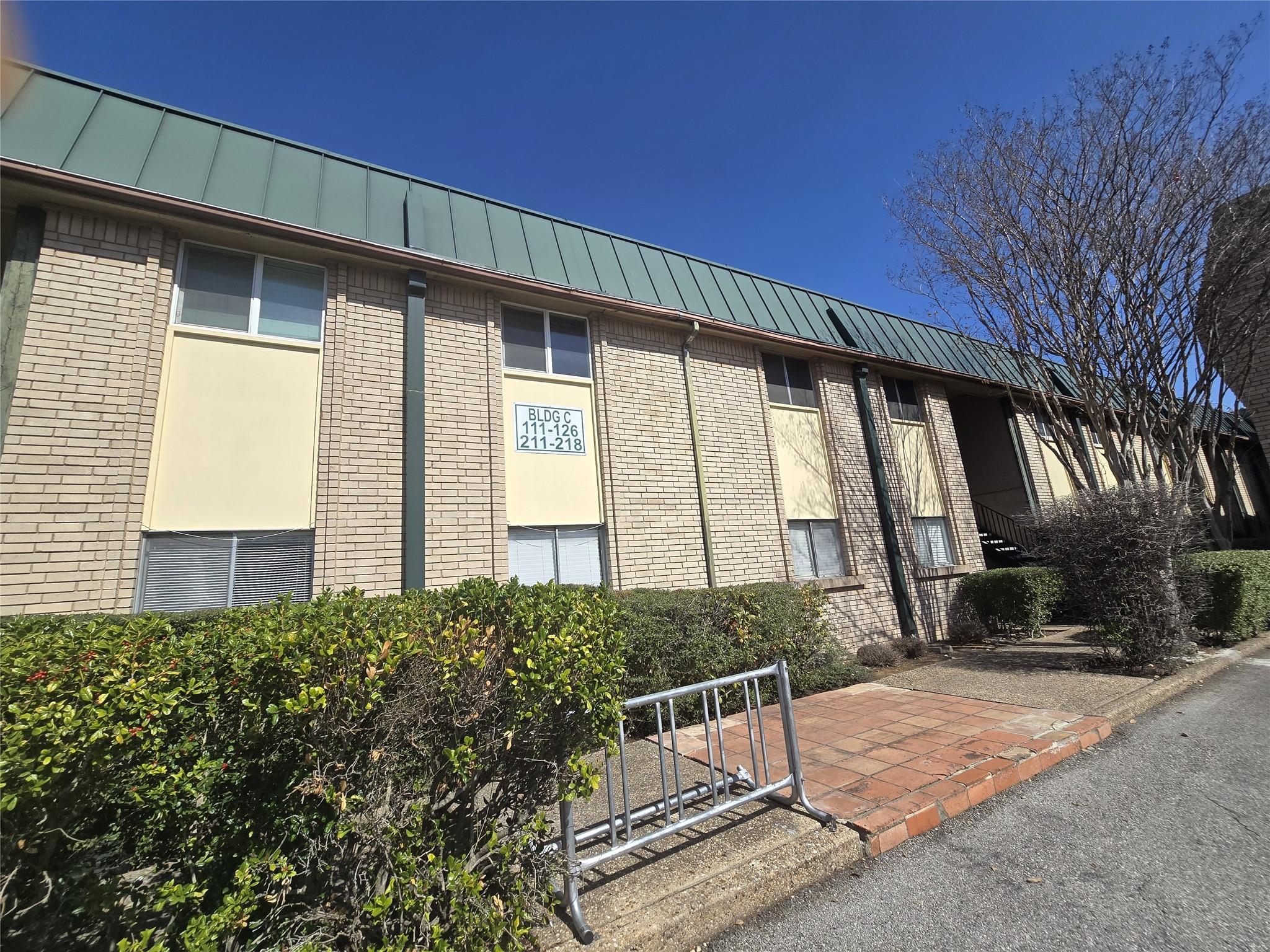 2600 Penny Ln # 212, Austin, TX 78757