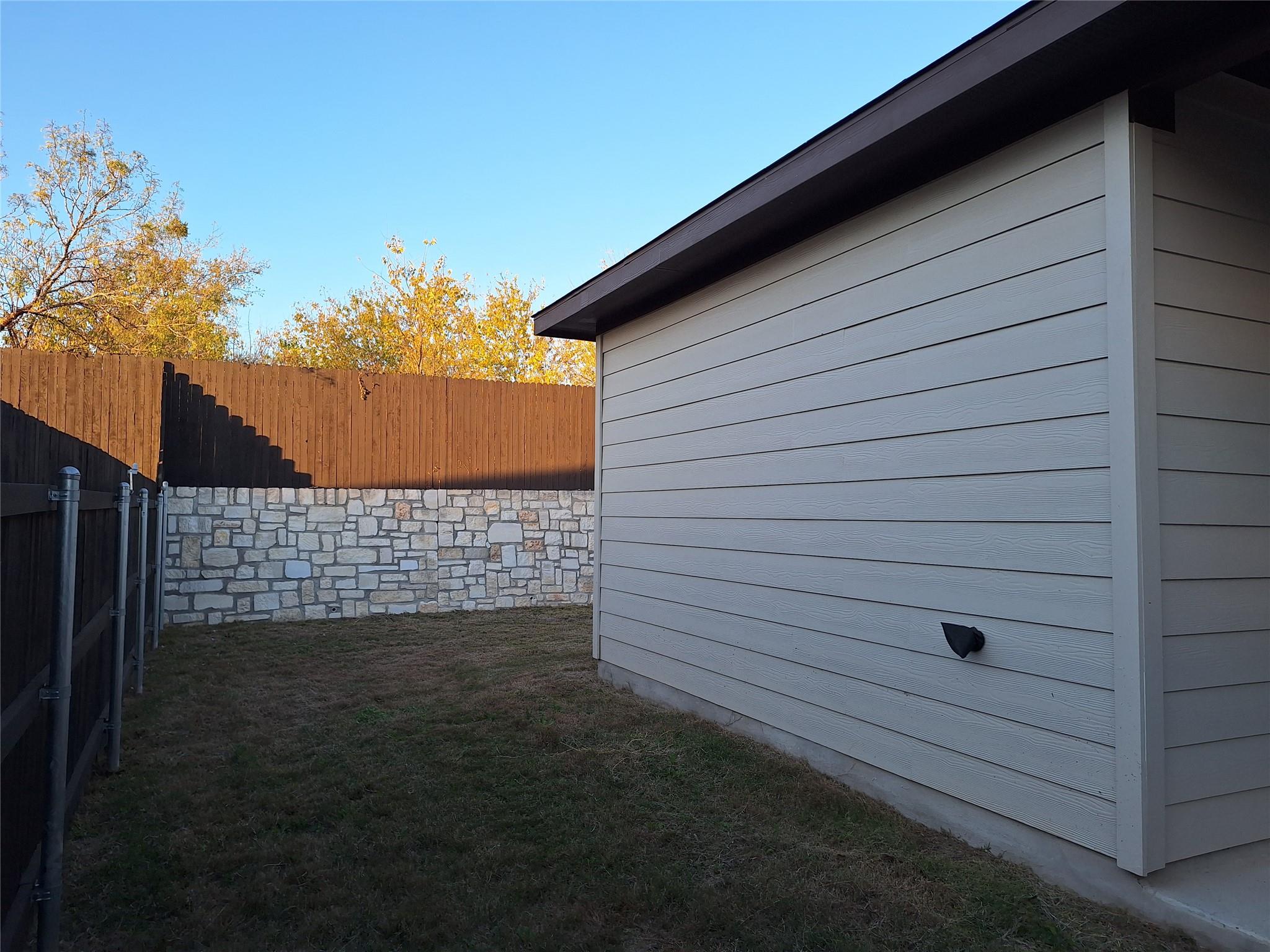 758 Staglin St # A, Buda, TX 78610