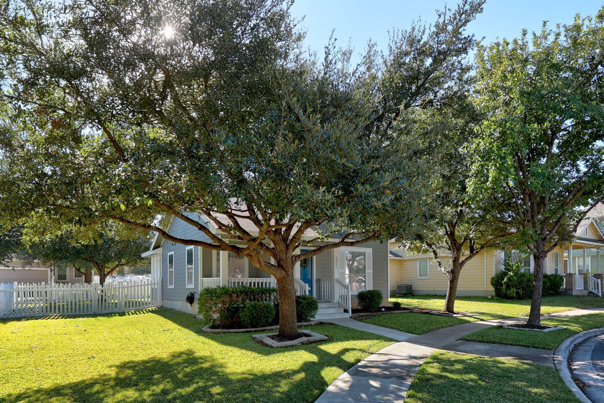 1821 Logan Dr, Round Rock, TX 78664