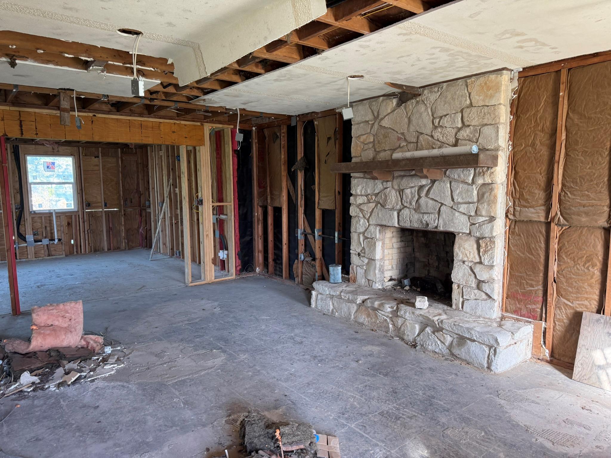 8702 Bridgeport Dr, Austin, TX 78758