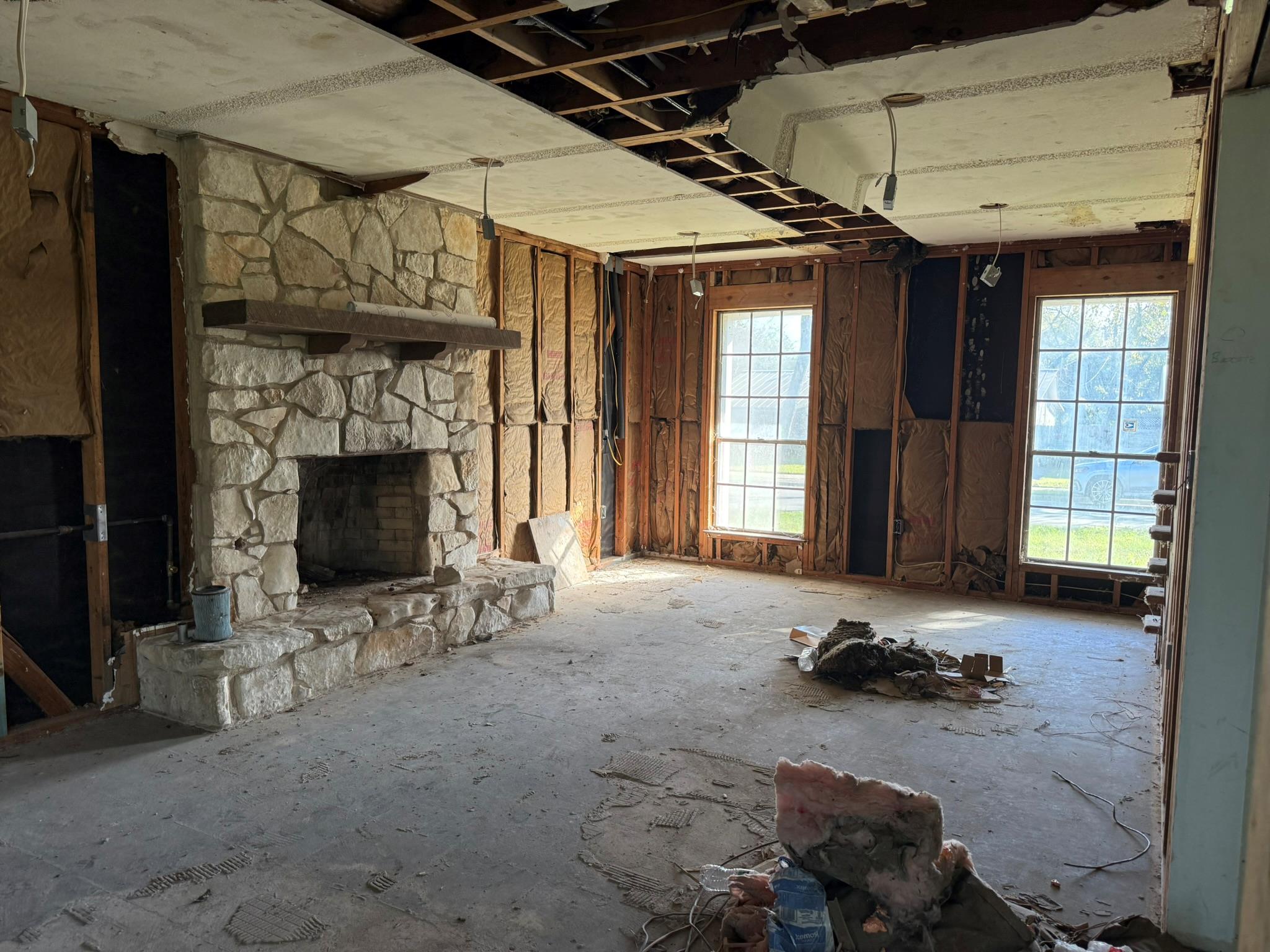 8702 Bridgeport Dr, Austin, TX 78758