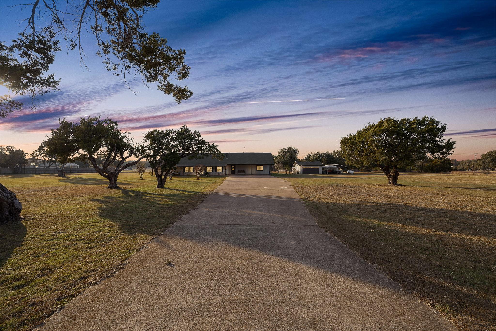 300 County Road 290, Leander, TX 78641