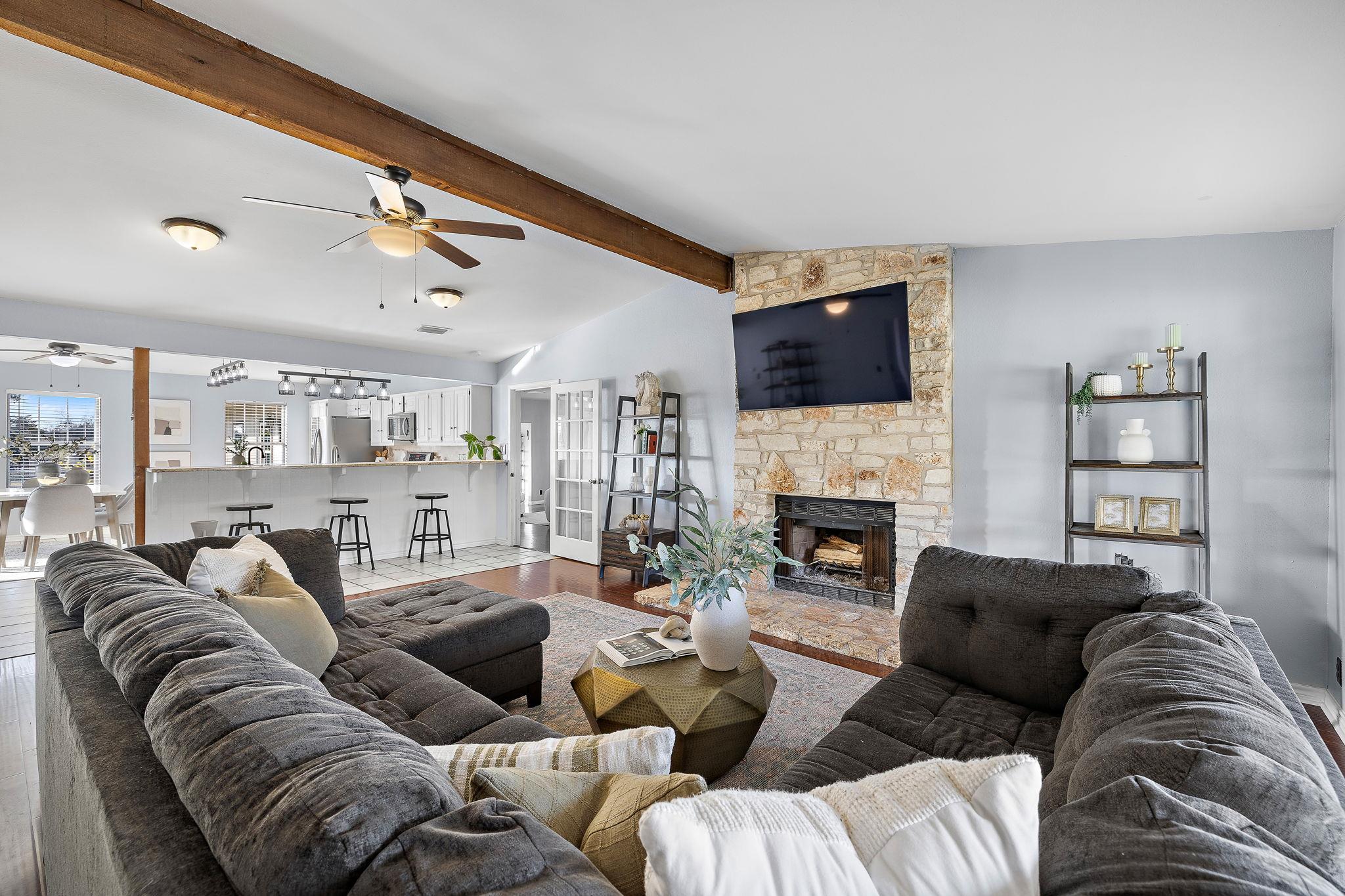 300 County Road 290, Leander, TX 78641