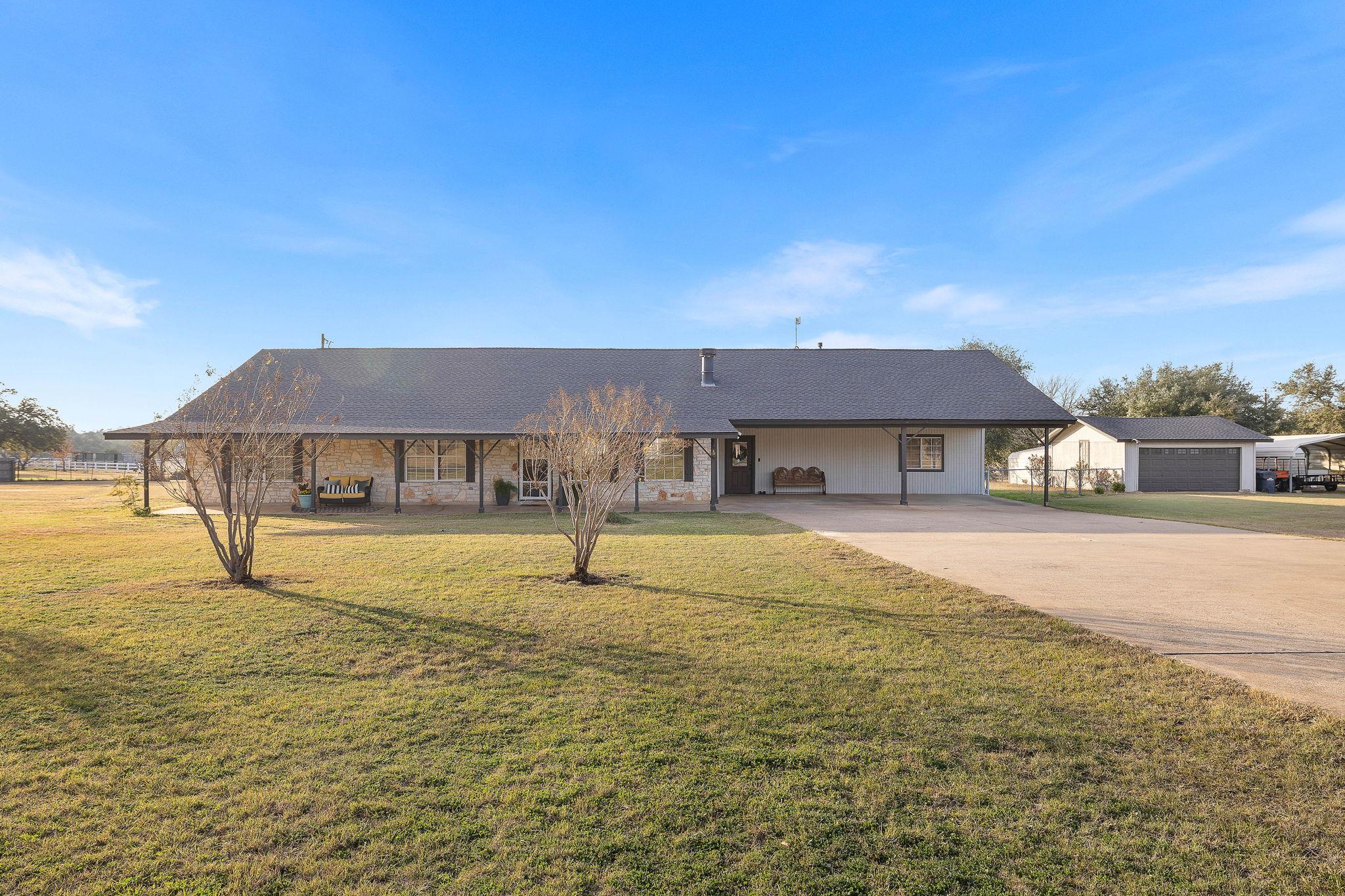 300 County Road 290, Leander, TX 78641