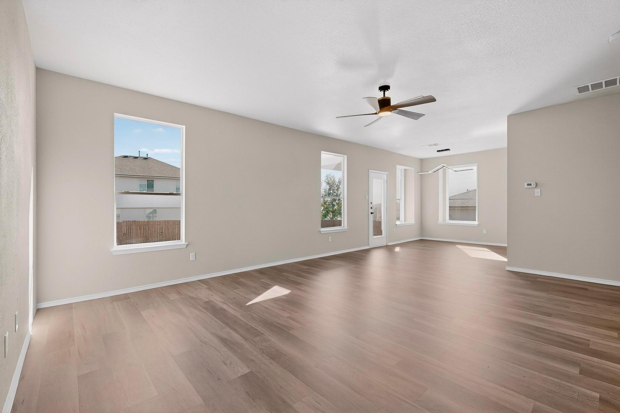 405 Buckingham Dr, Kyle, TX 78640