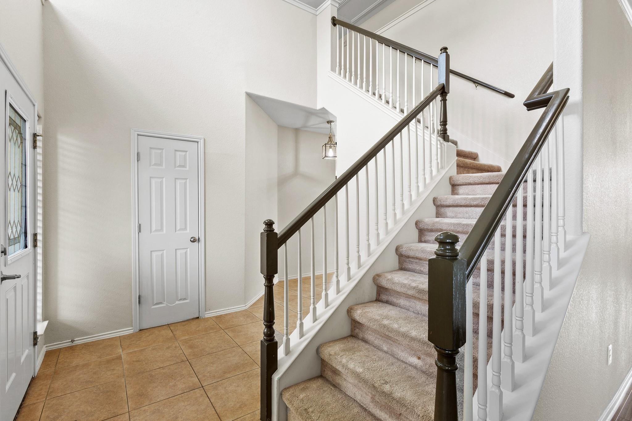 125 Hometown Pkwy, Kyle, TX 78640