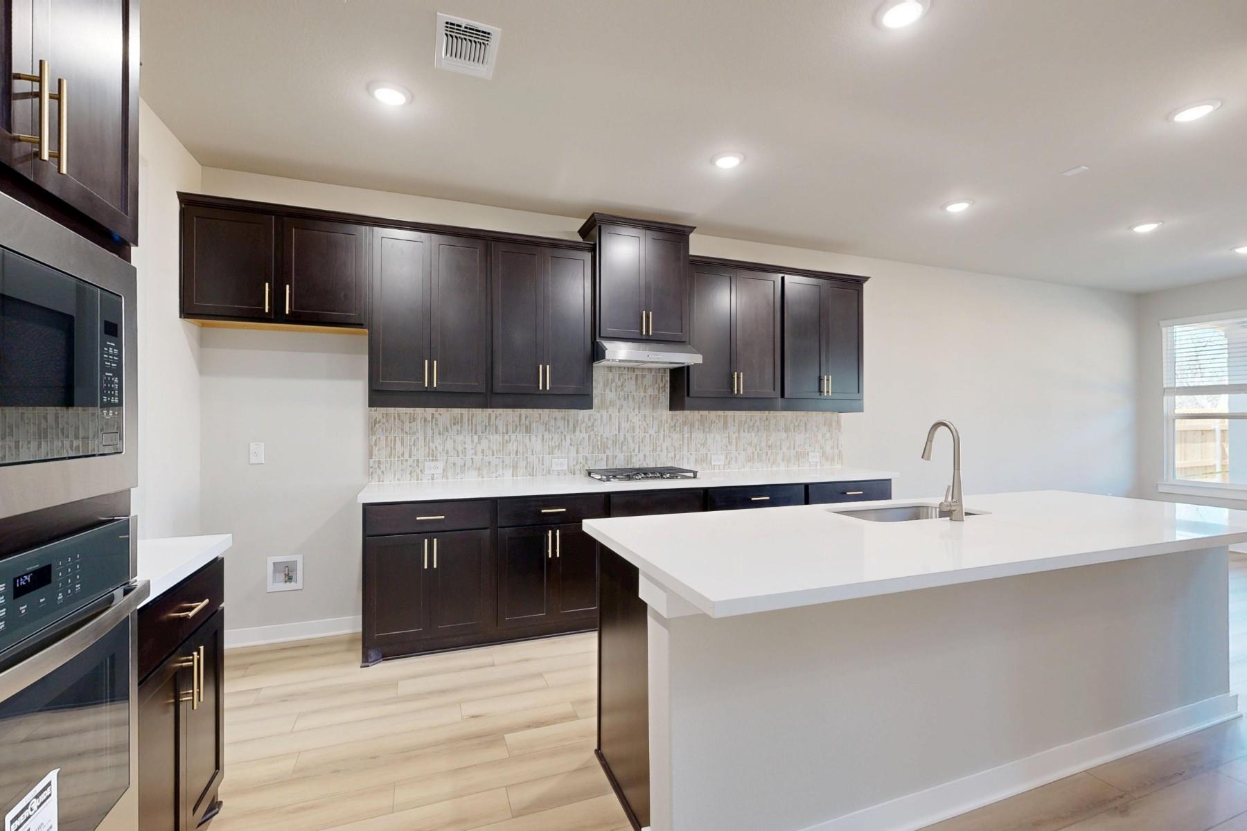 3709 Helena Way, Leander, TX 78641