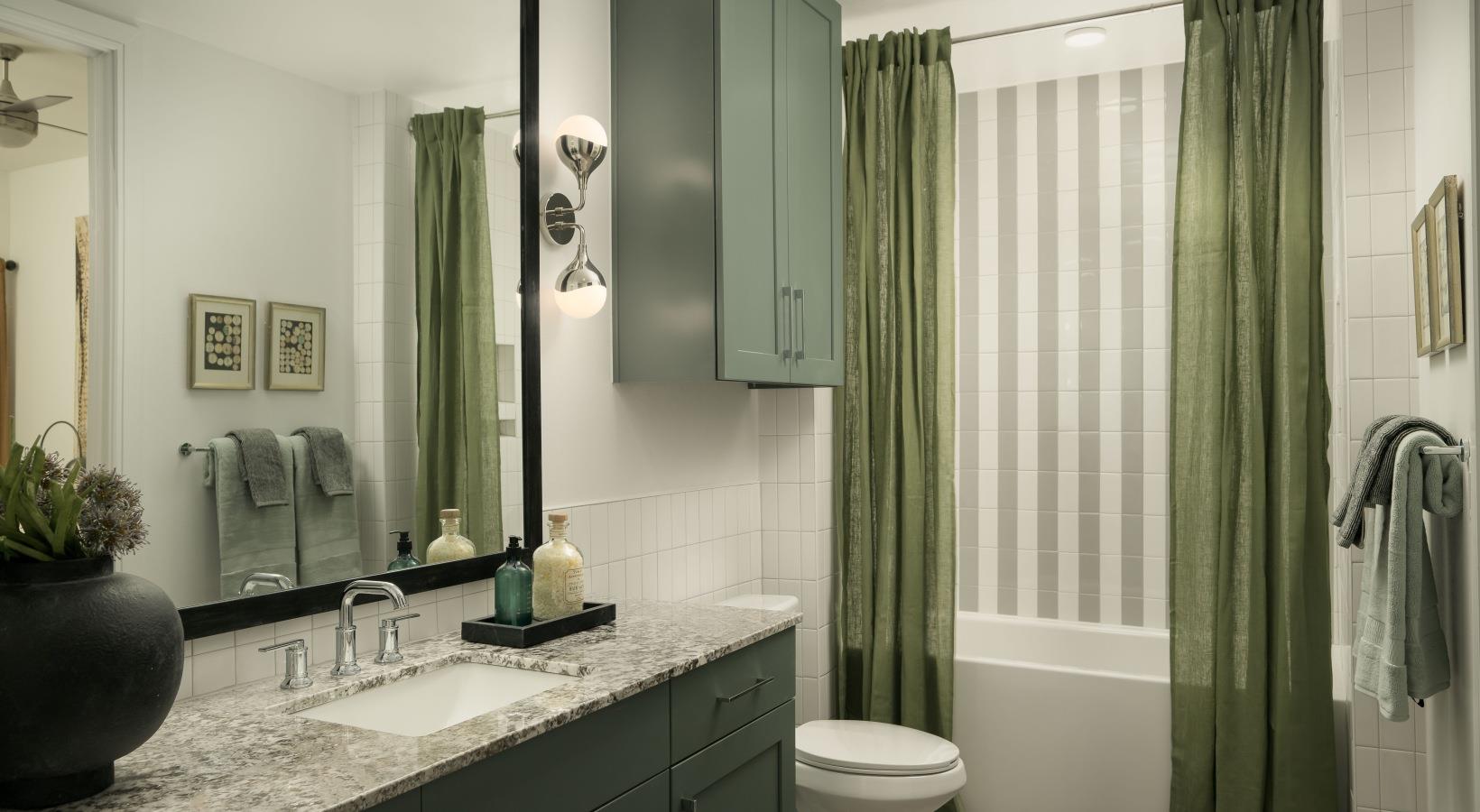 10520 Lakeline Mall Dr # 142, Austin, TX 78717