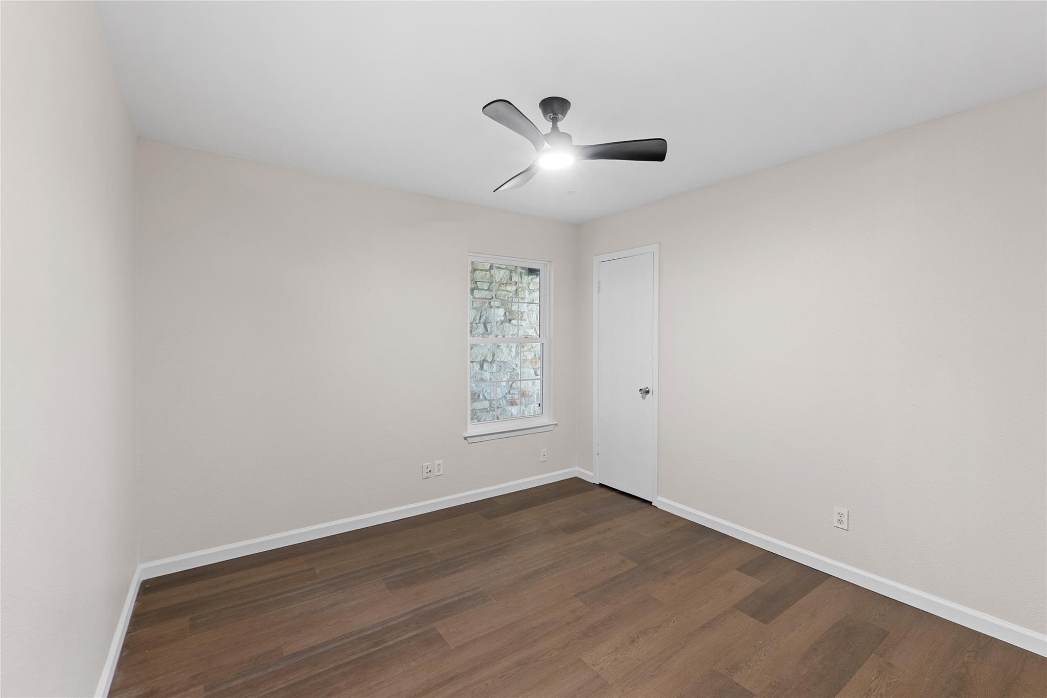 903 E Logan St E, Round Rock, TX 78664