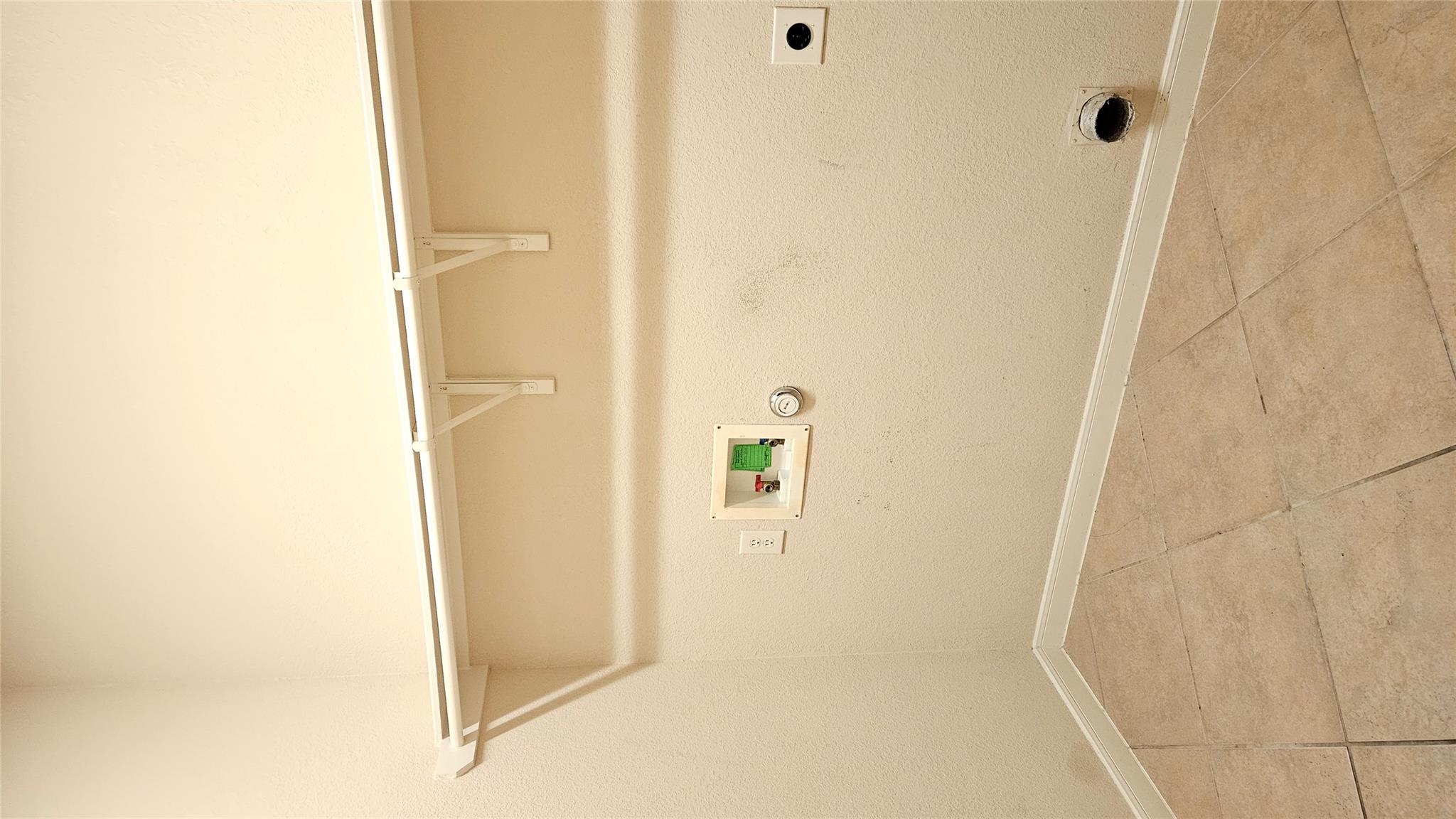 20805 Prestwick Dr, Hutto, TX 78634