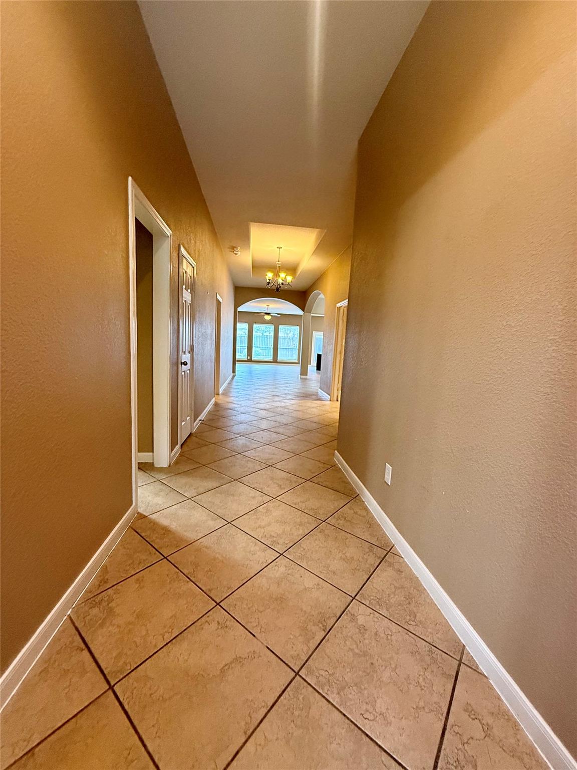 20805 Prestwick Dr, Hutto, TX 78634