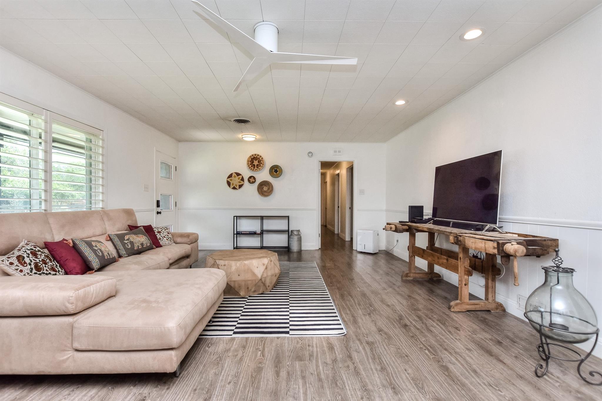 1407 E 19th St, Georgetown, TX 78626