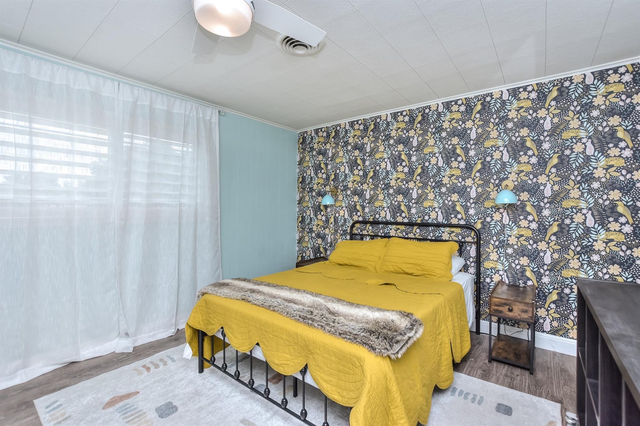 1407 E 19th St, Georgetown, TX 78626