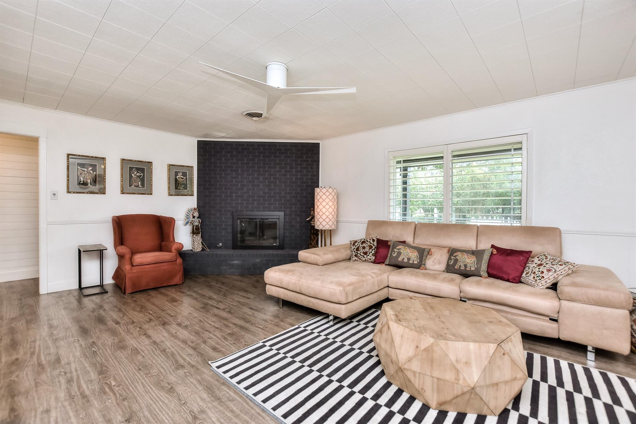 1407 E 19th St, Georgetown, TX 78626