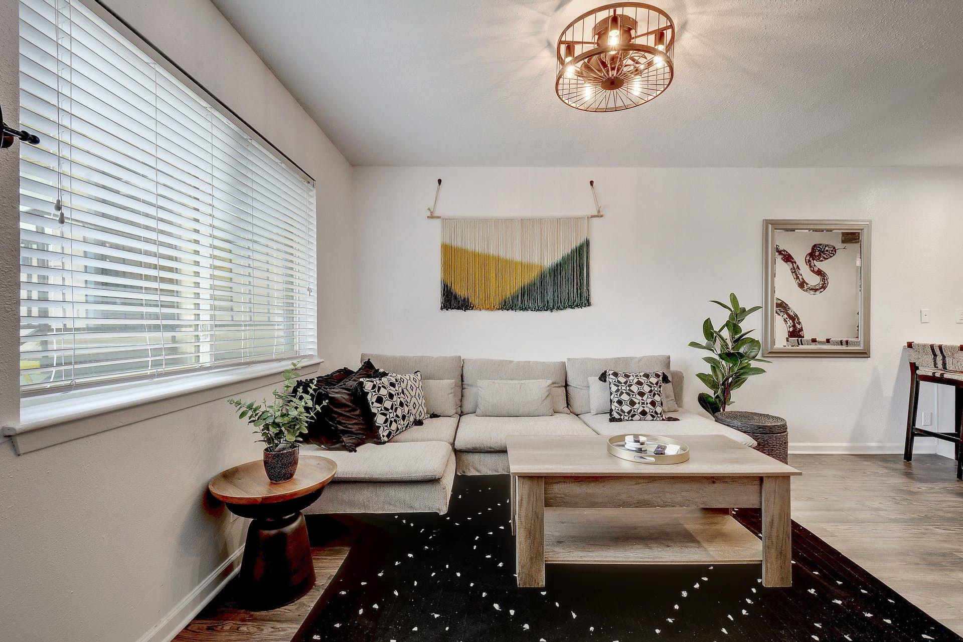 1202 Newning Ave # 202, Austin, TX 78704