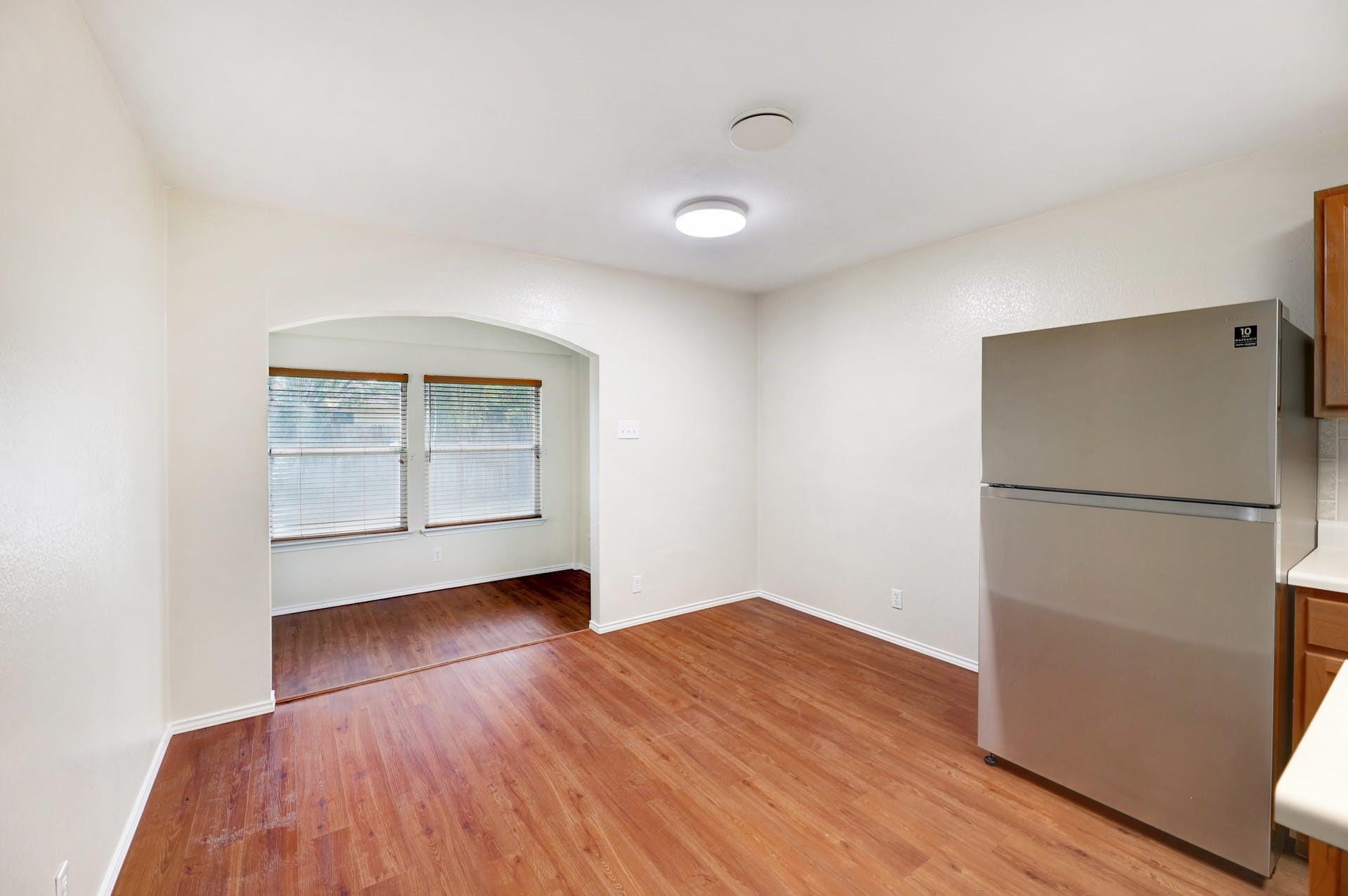 301 Nicole Way, Bastrop, TX 78602