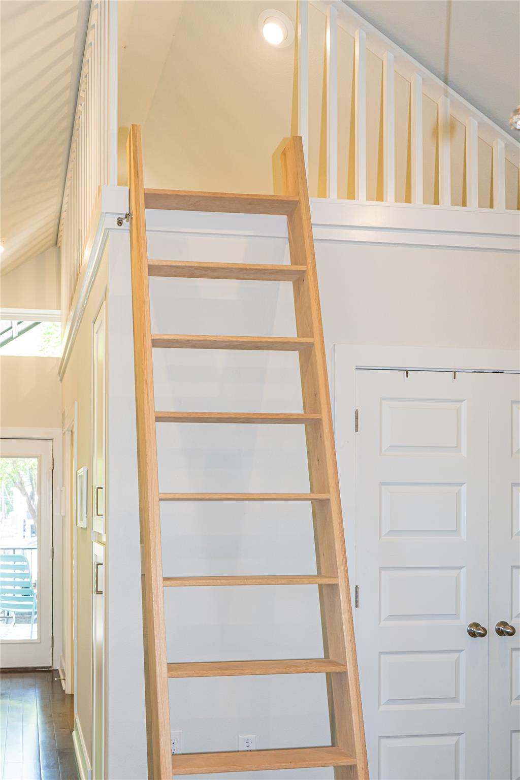 2714 E 3rd St # 2, Austin, TX 78702