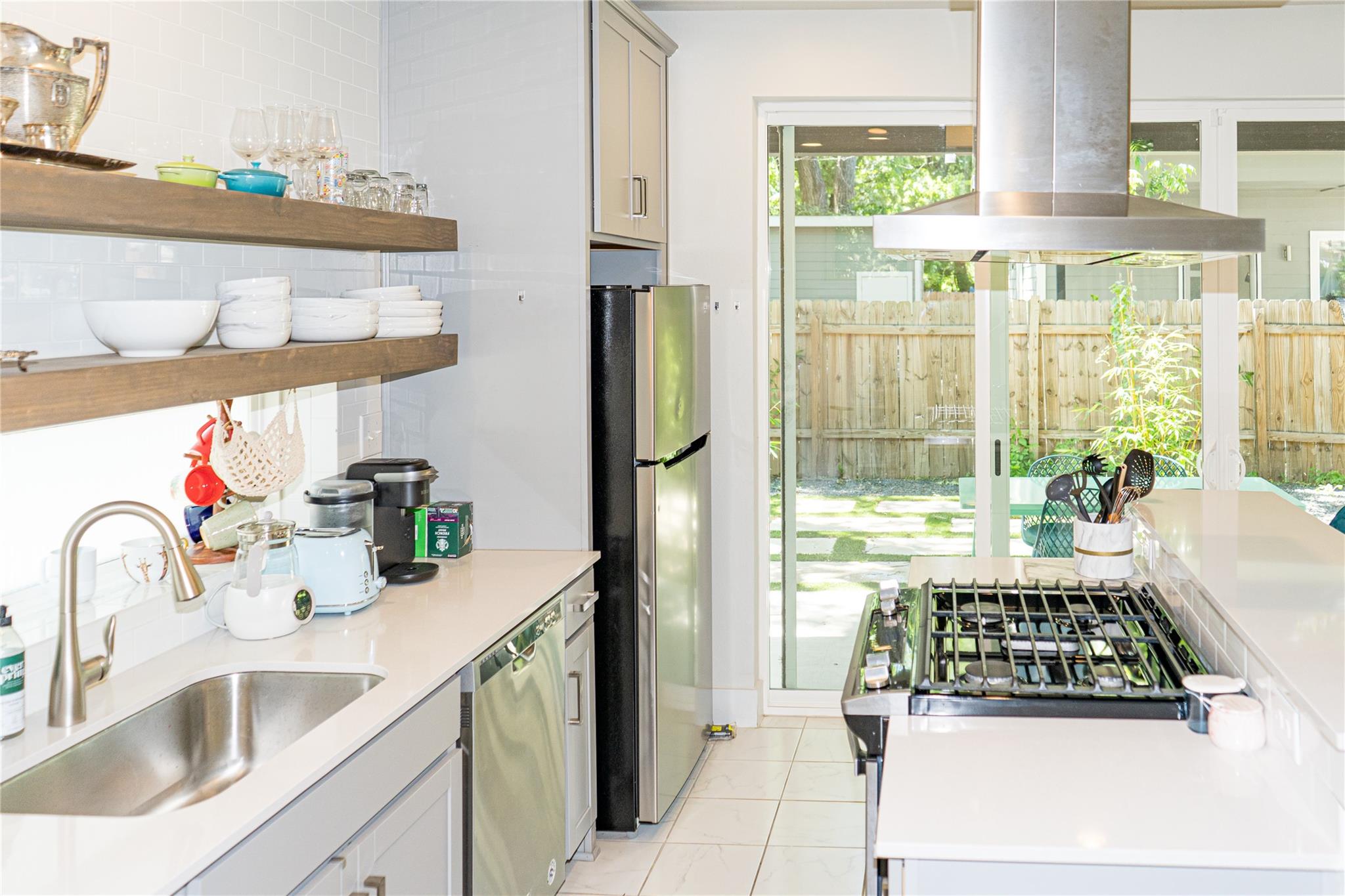 2714 E 3rd St # 2, Austin, TX 78702