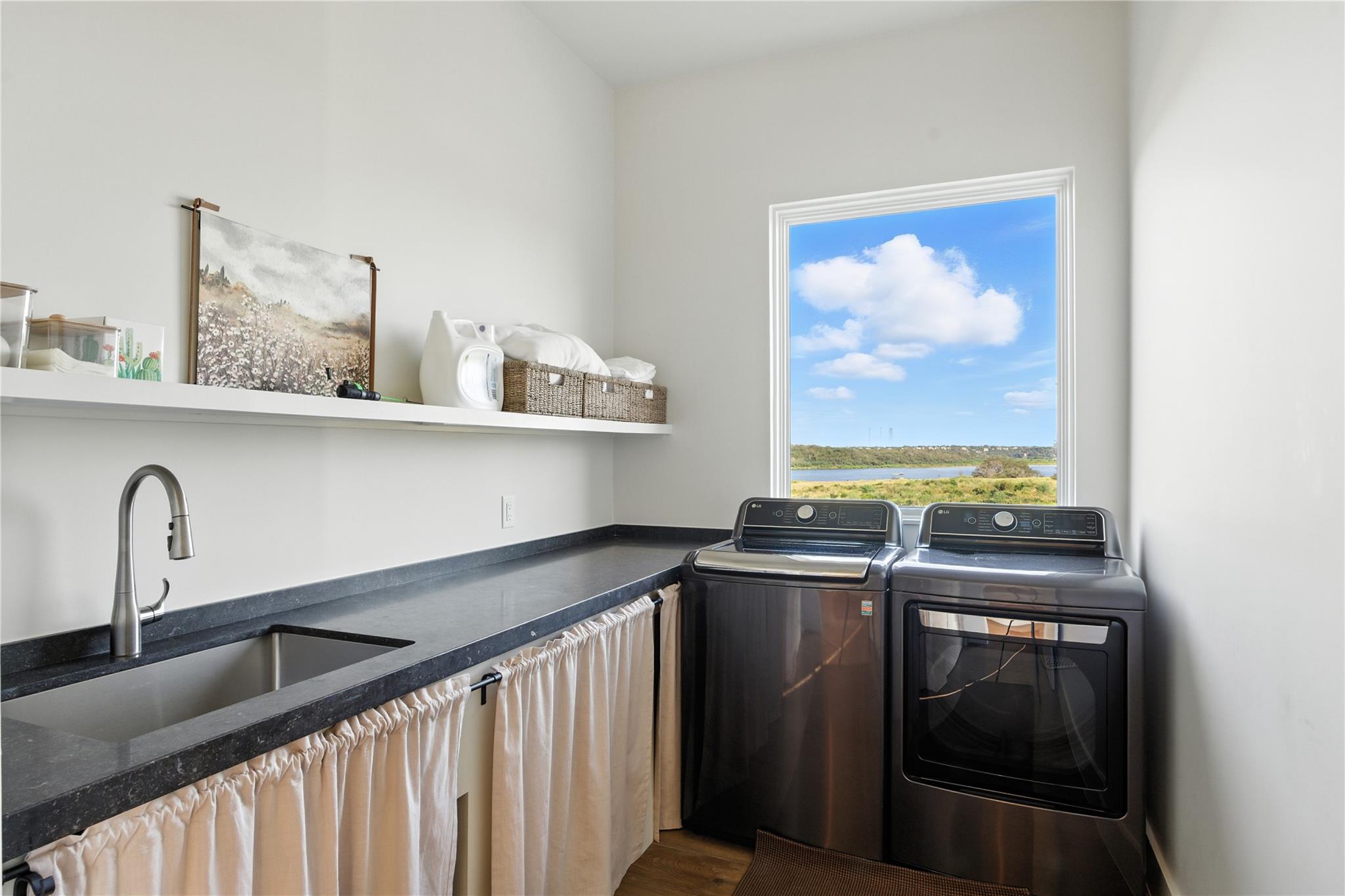 151 Creek Hollow Way, Spicewood, TX 78669