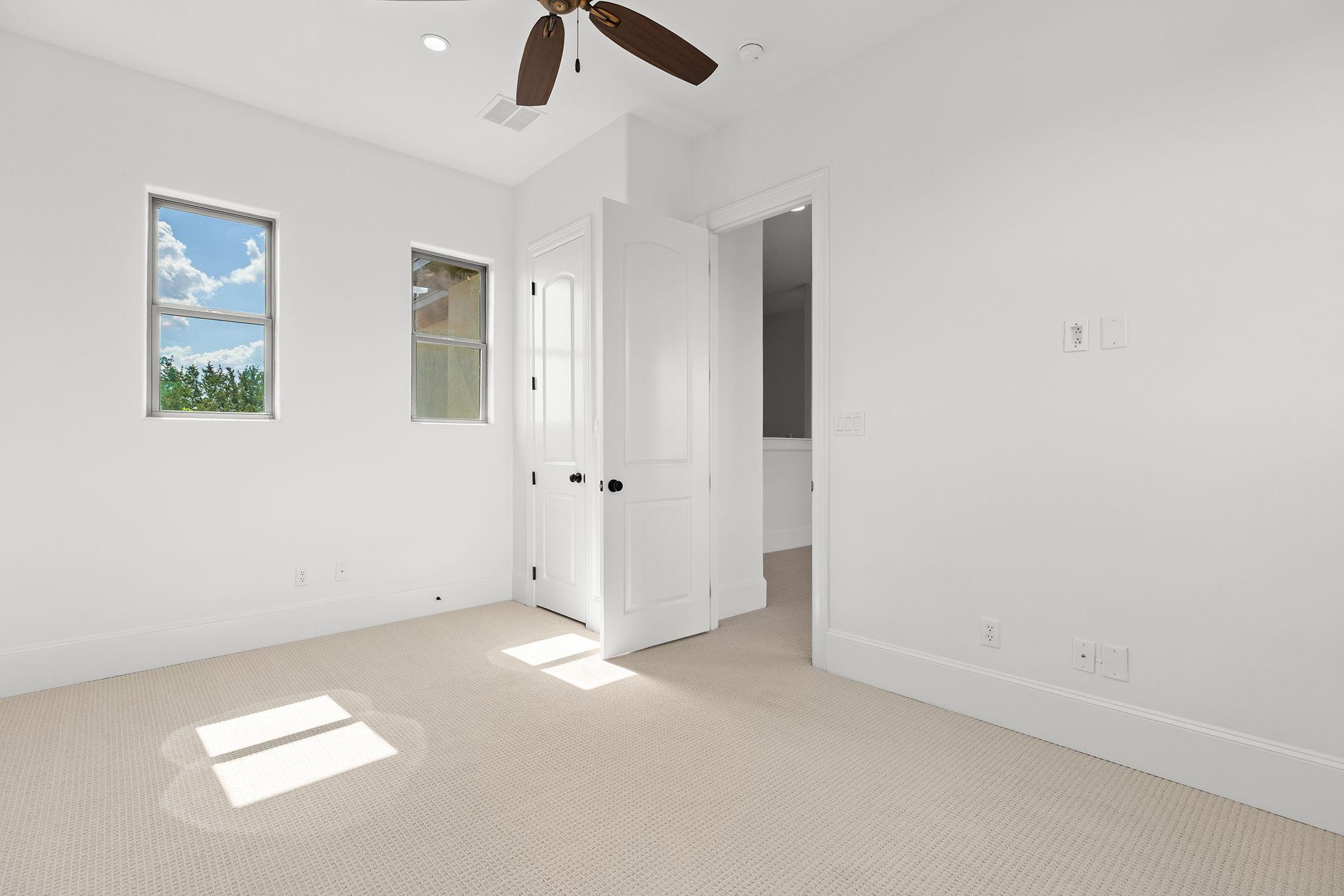 1124 County Road 301, Elgin, TX 78621