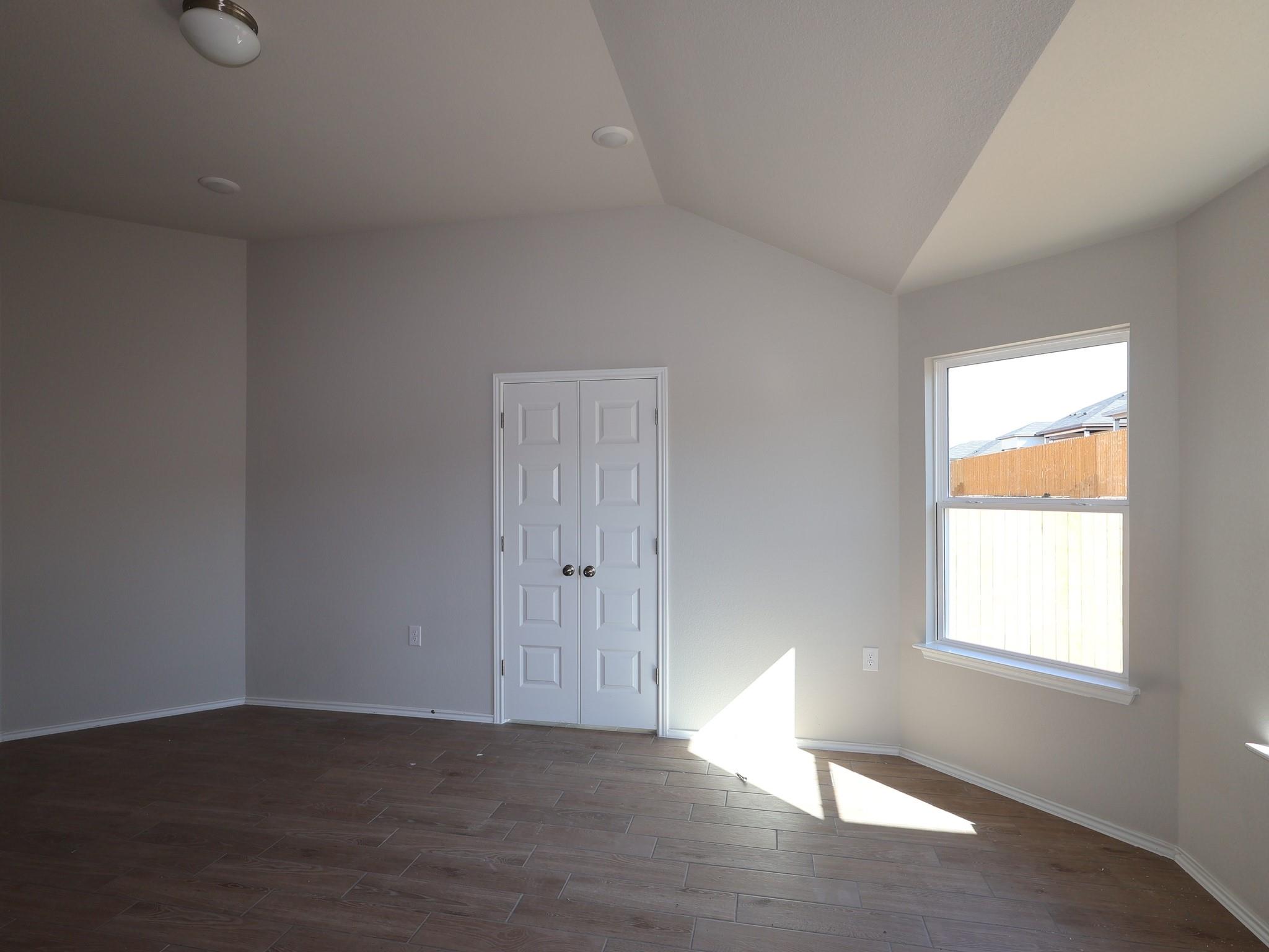 9221 Furman Dr, Austin, TX 78747