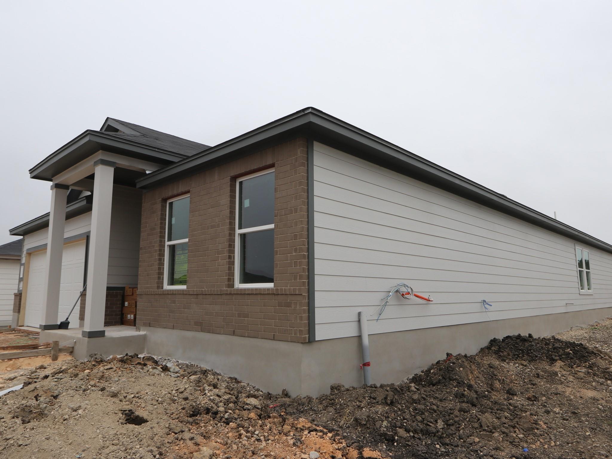 9221 Furman Dr, Austin, TX 78747