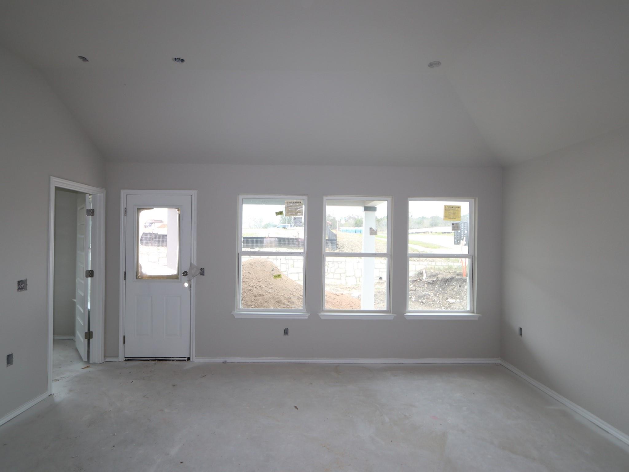 9221 Furman Dr, Austin, TX 78747