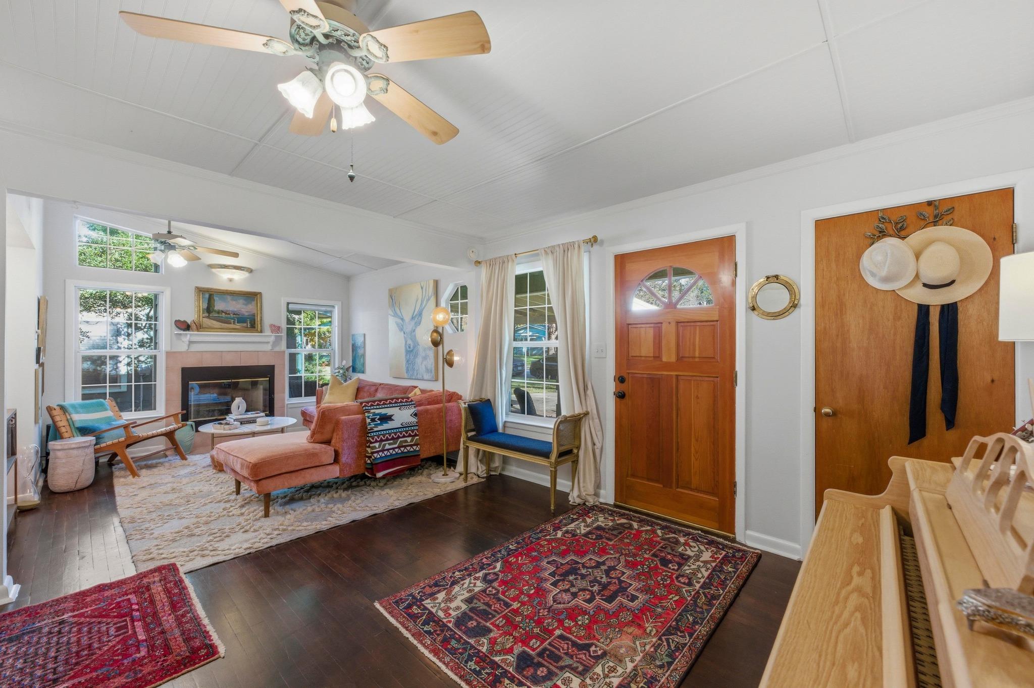 1101 Arcadia Ave, Austin, TX 78757