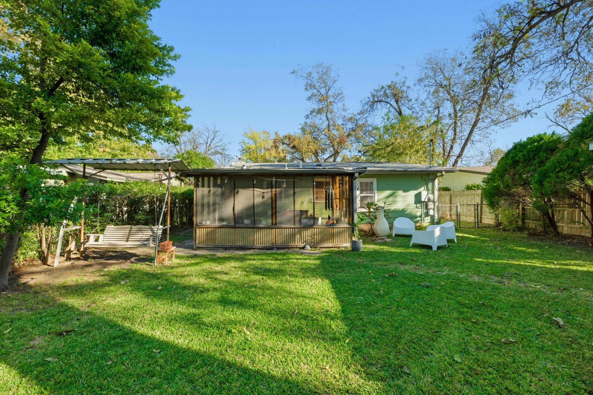 1101 Arcadia Ave, Austin, TX 78757