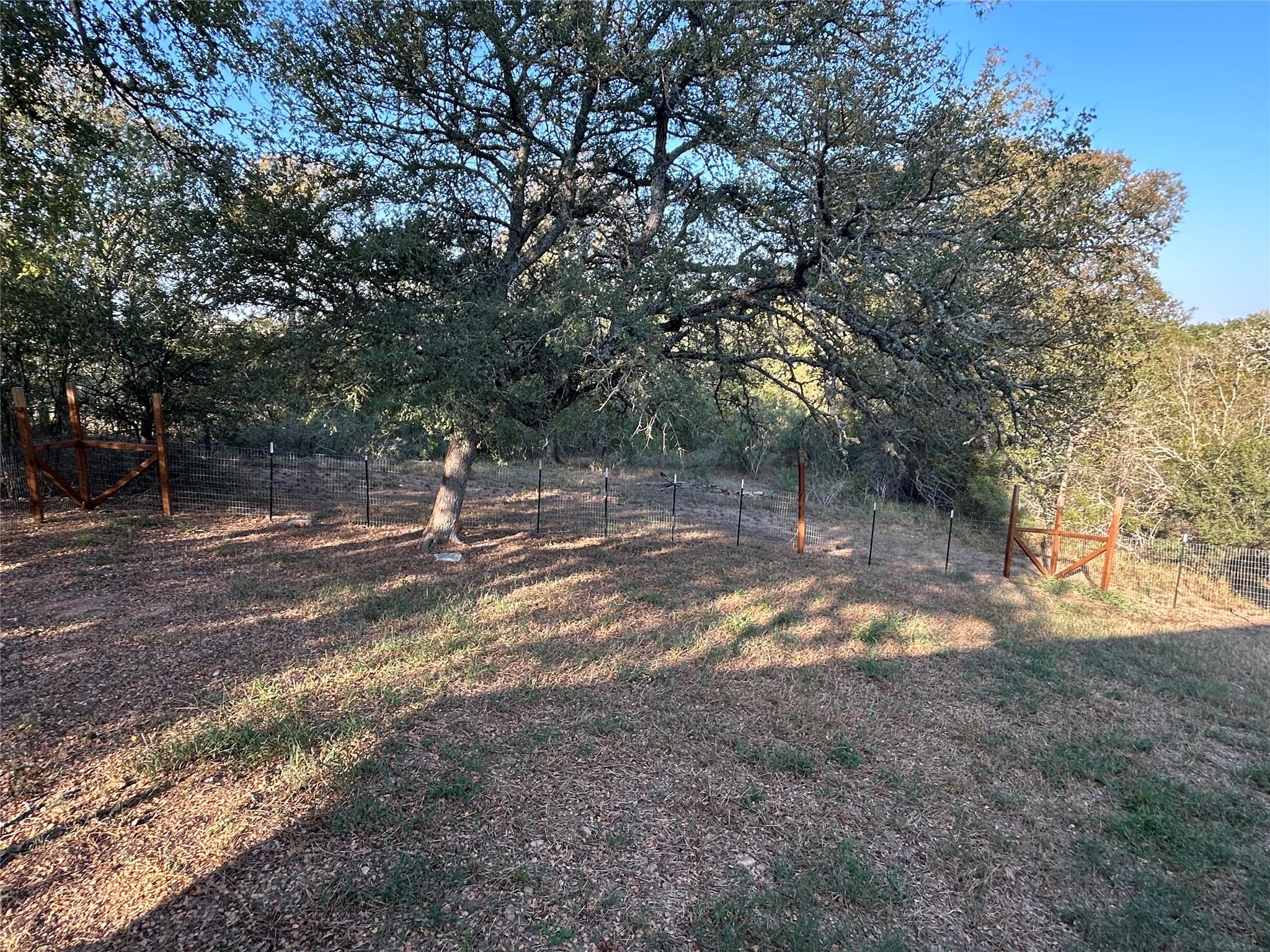 147 Shoreside Dr, Bastrop, TX 78602