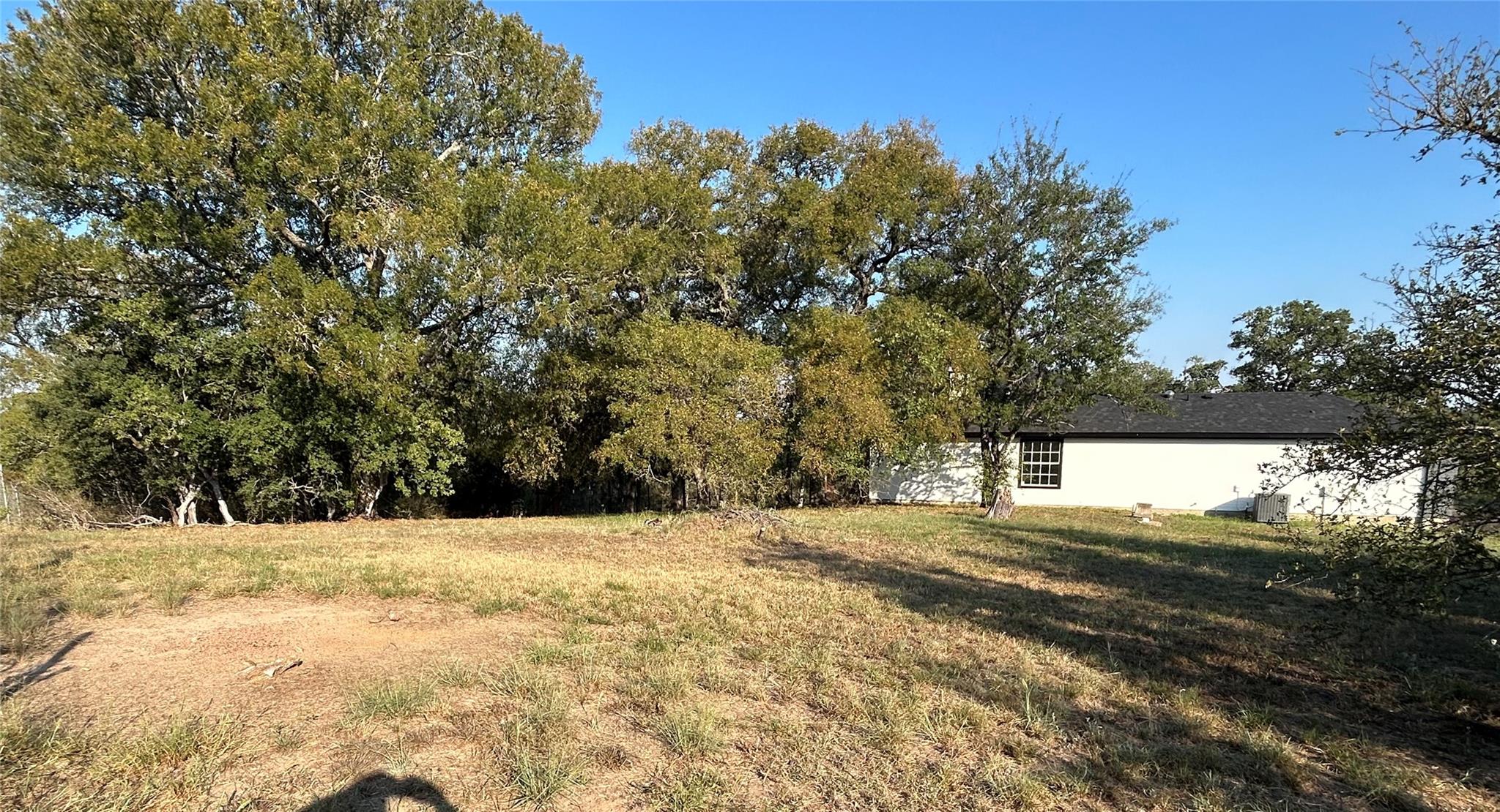 147 Shoreside Dr, Bastrop, TX 78602
