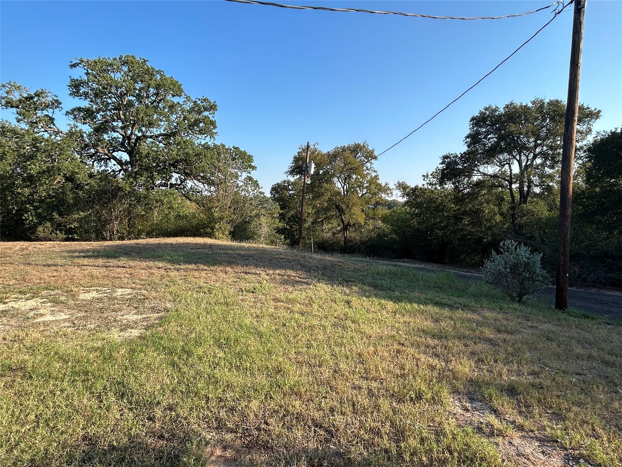 147 Shoreside Dr, Bastrop, TX 78602