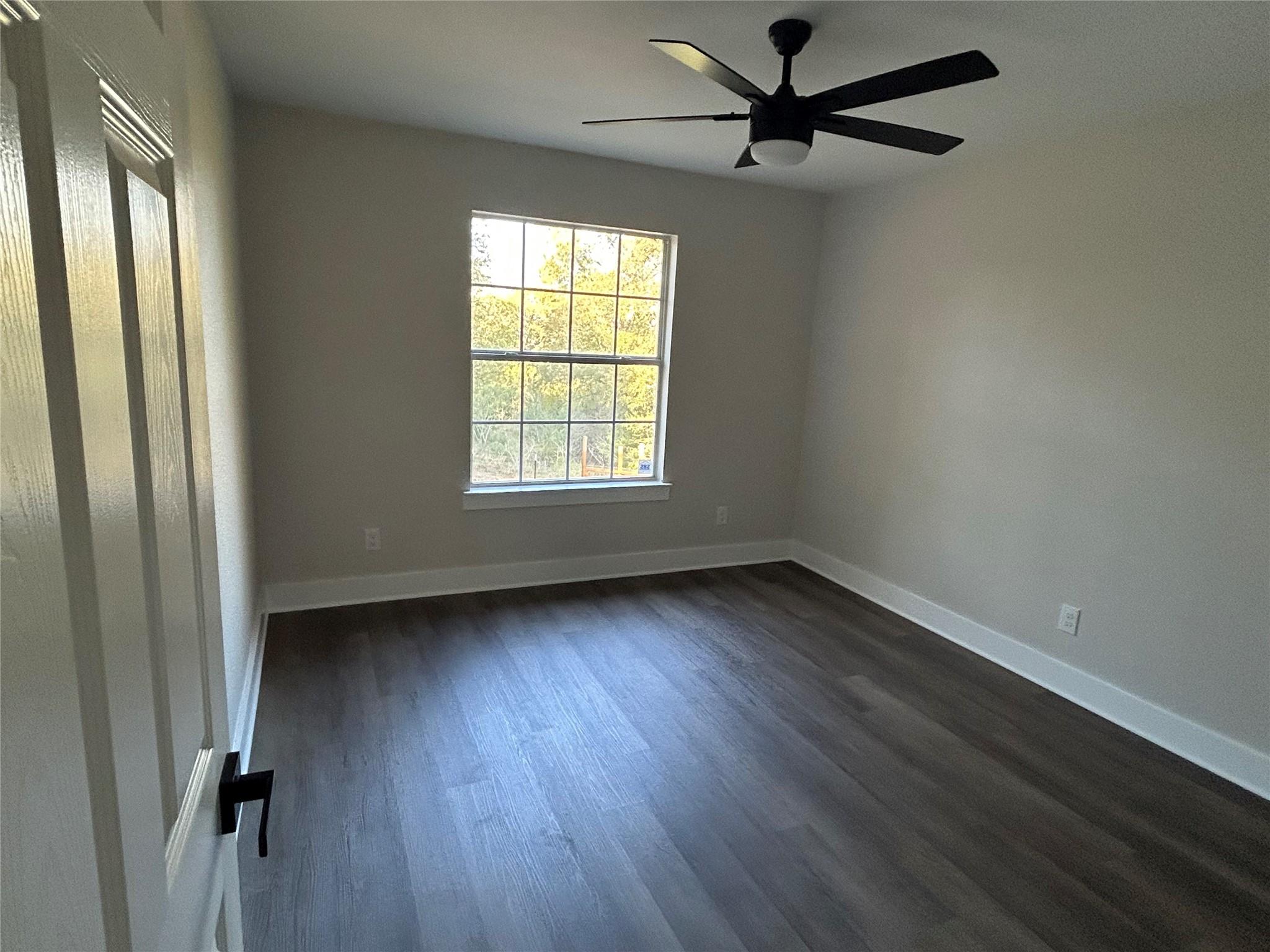 147 Shoreside Dr, Bastrop, TX 78602