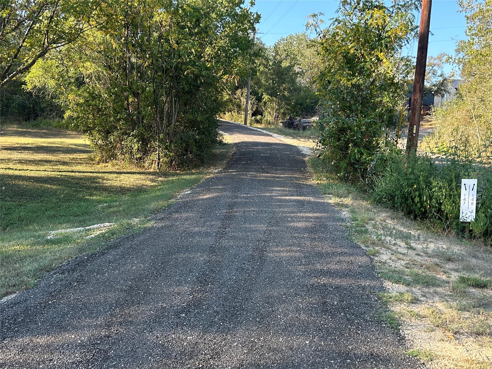 147 Shoreside Dr, Bastrop, TX 78602