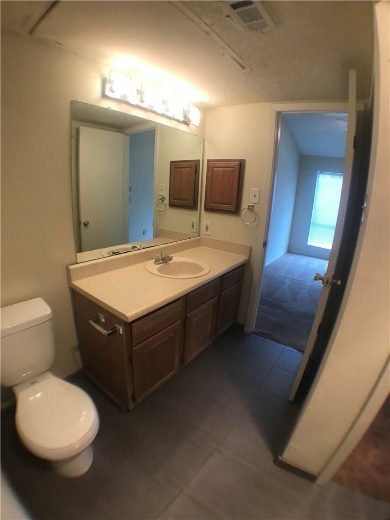 806 W 24th St # 304, Austin, TX 78705